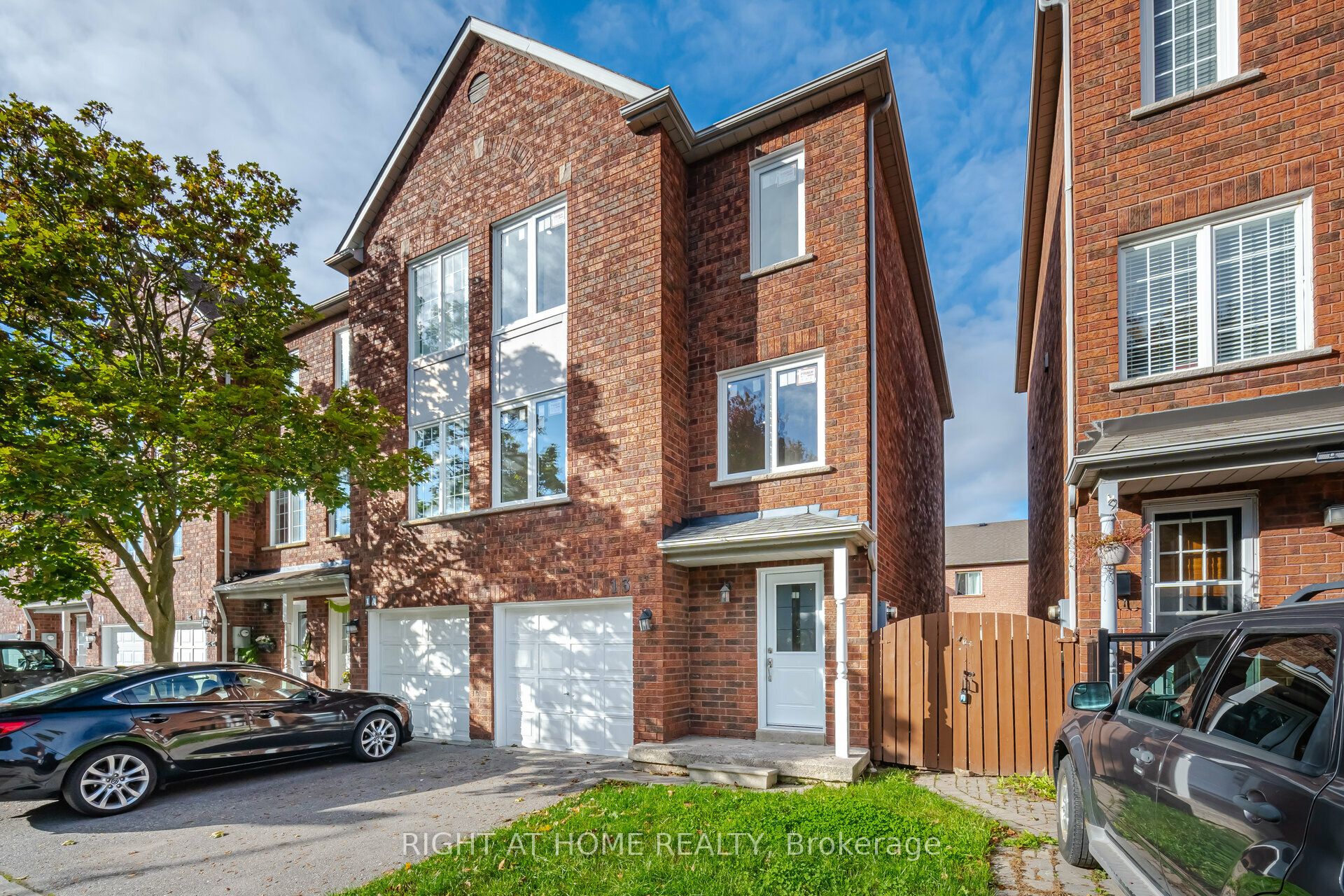 Unit 13 - 1995 Pinegrove Avenue, Pickering 2