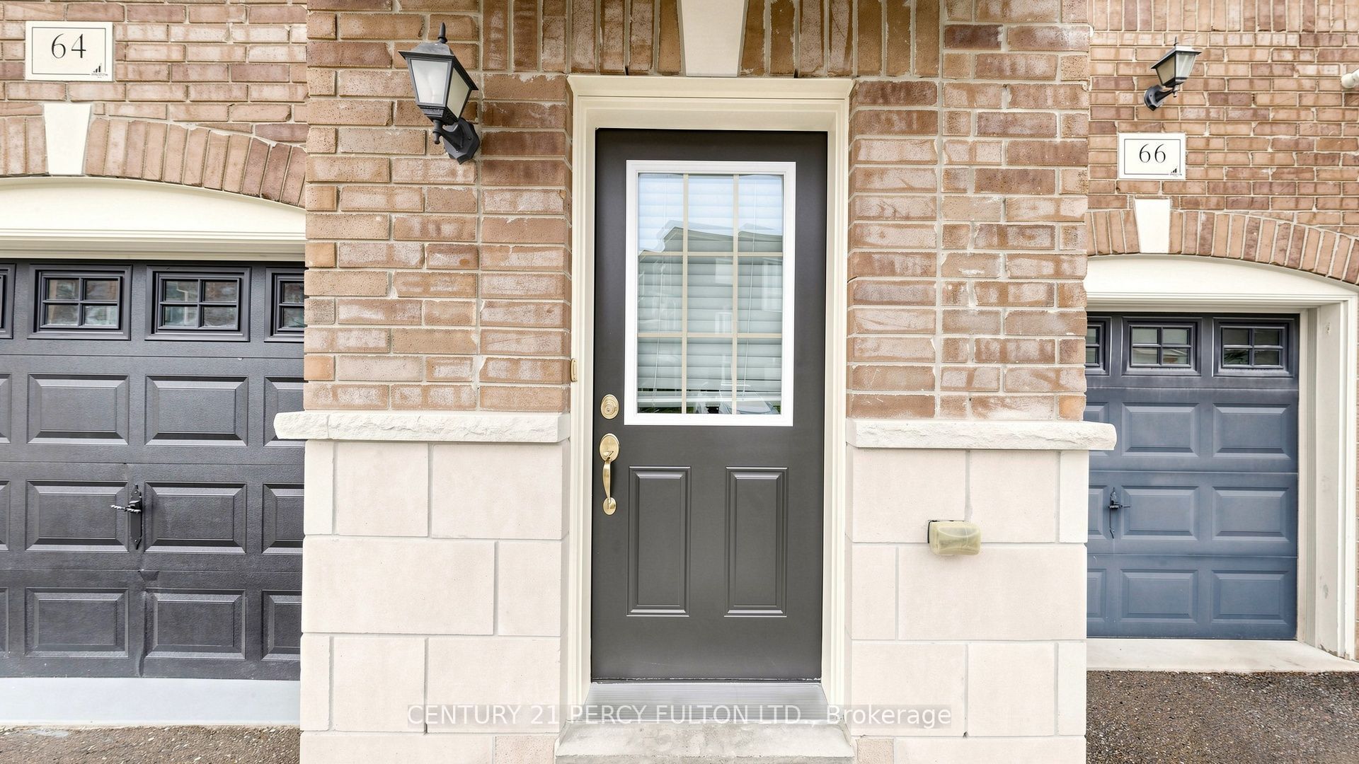 64 Ferris Square, Clarington 4