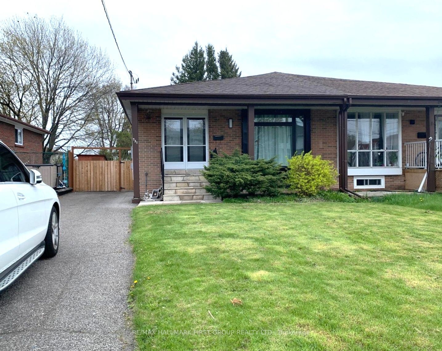 Unit LOWER - 731 Yeremi Street, Pickering 1