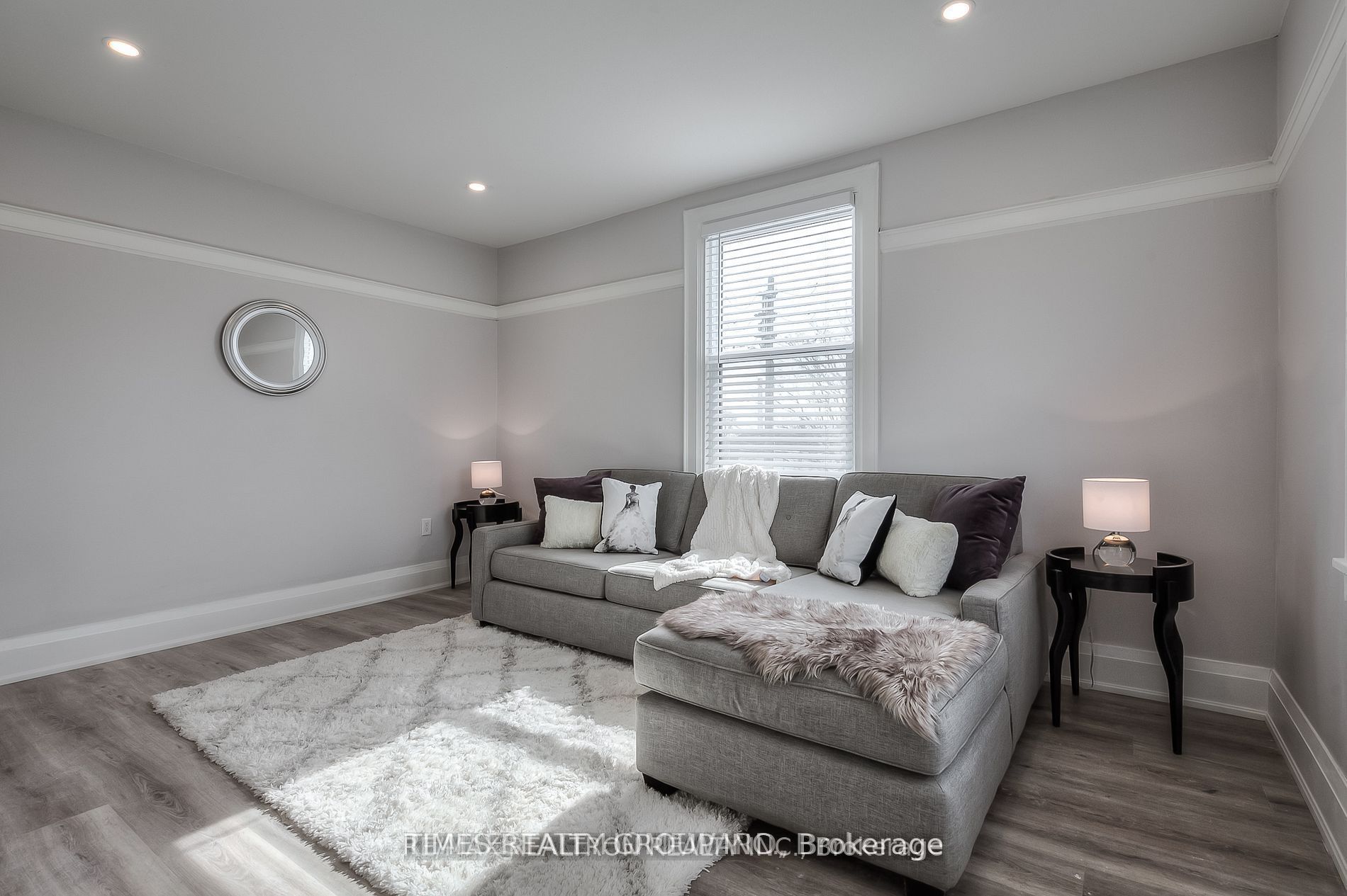 Unit 3 - 1492 DUNDAS Street E, Toronto 2