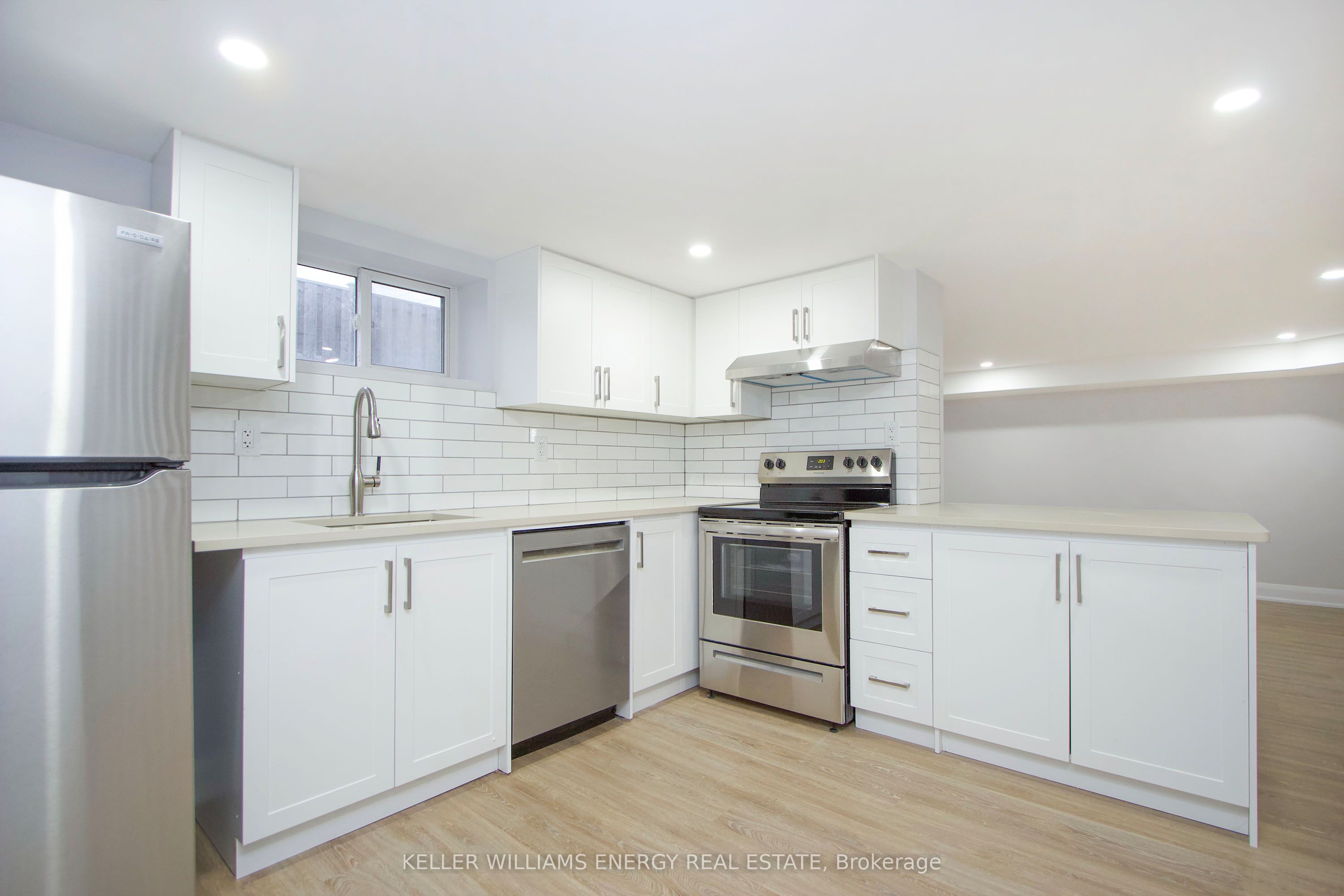 Unit Lower - 574 Olive Avenue, Oshawa 2