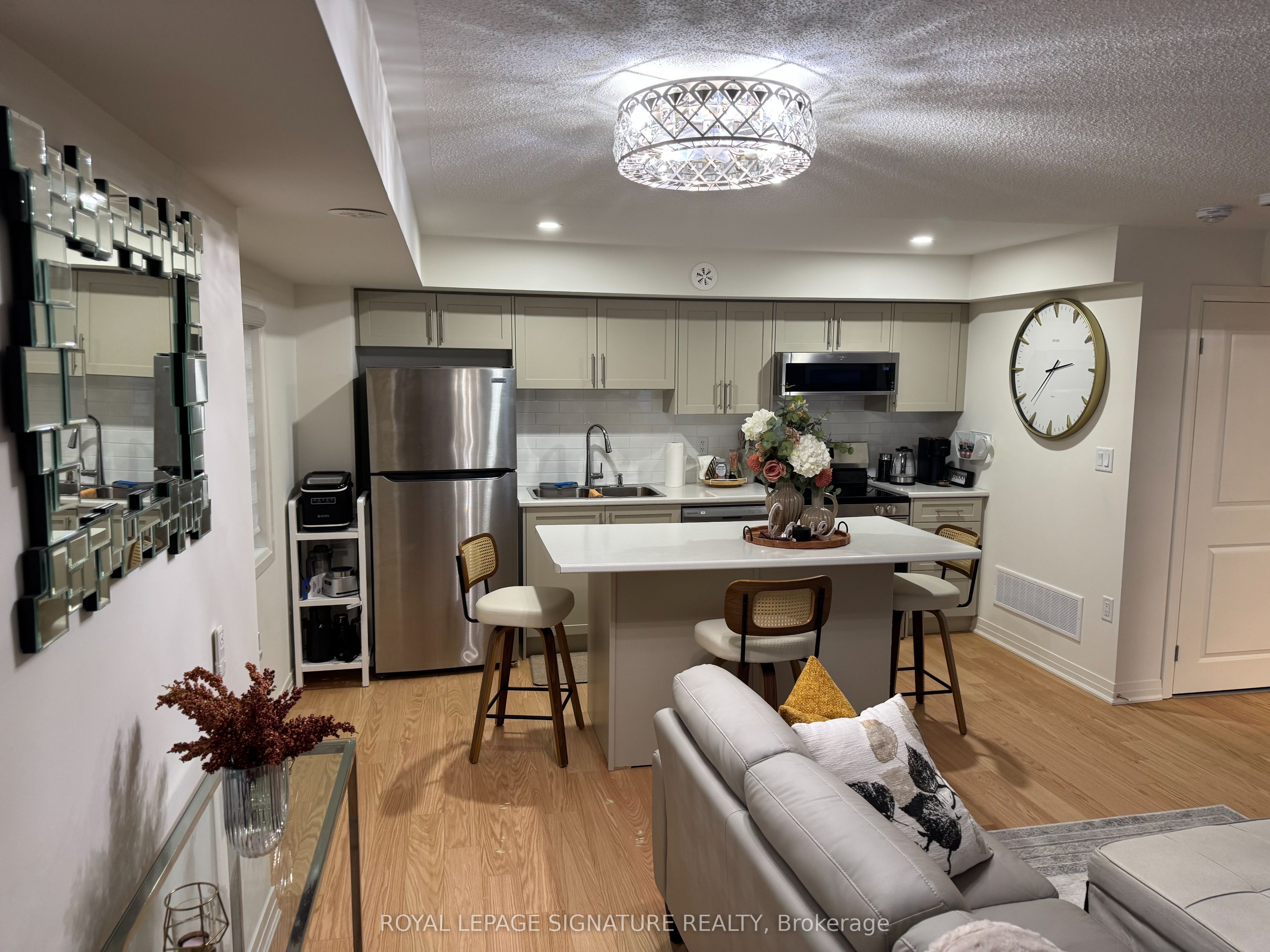10A Lookout Drive, Clarington 2
