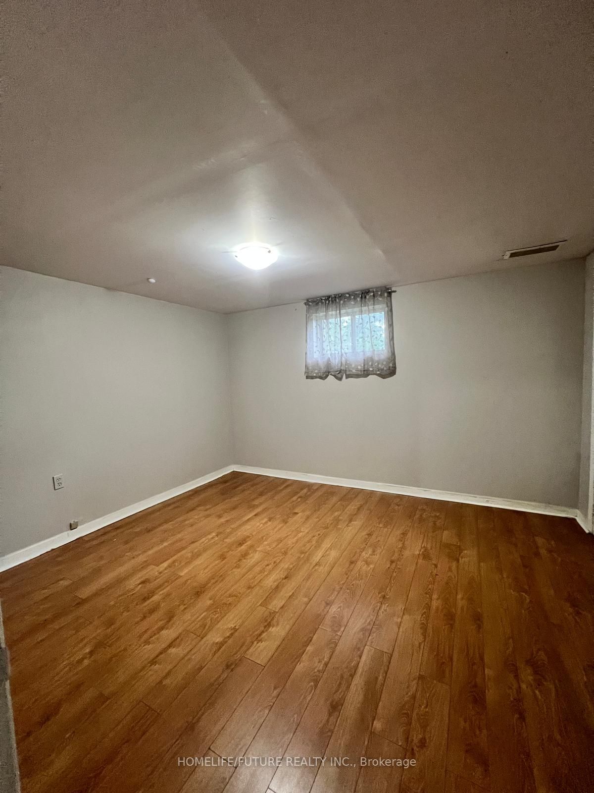 Unit Basement - 5 Watson Street, Scarborough 5