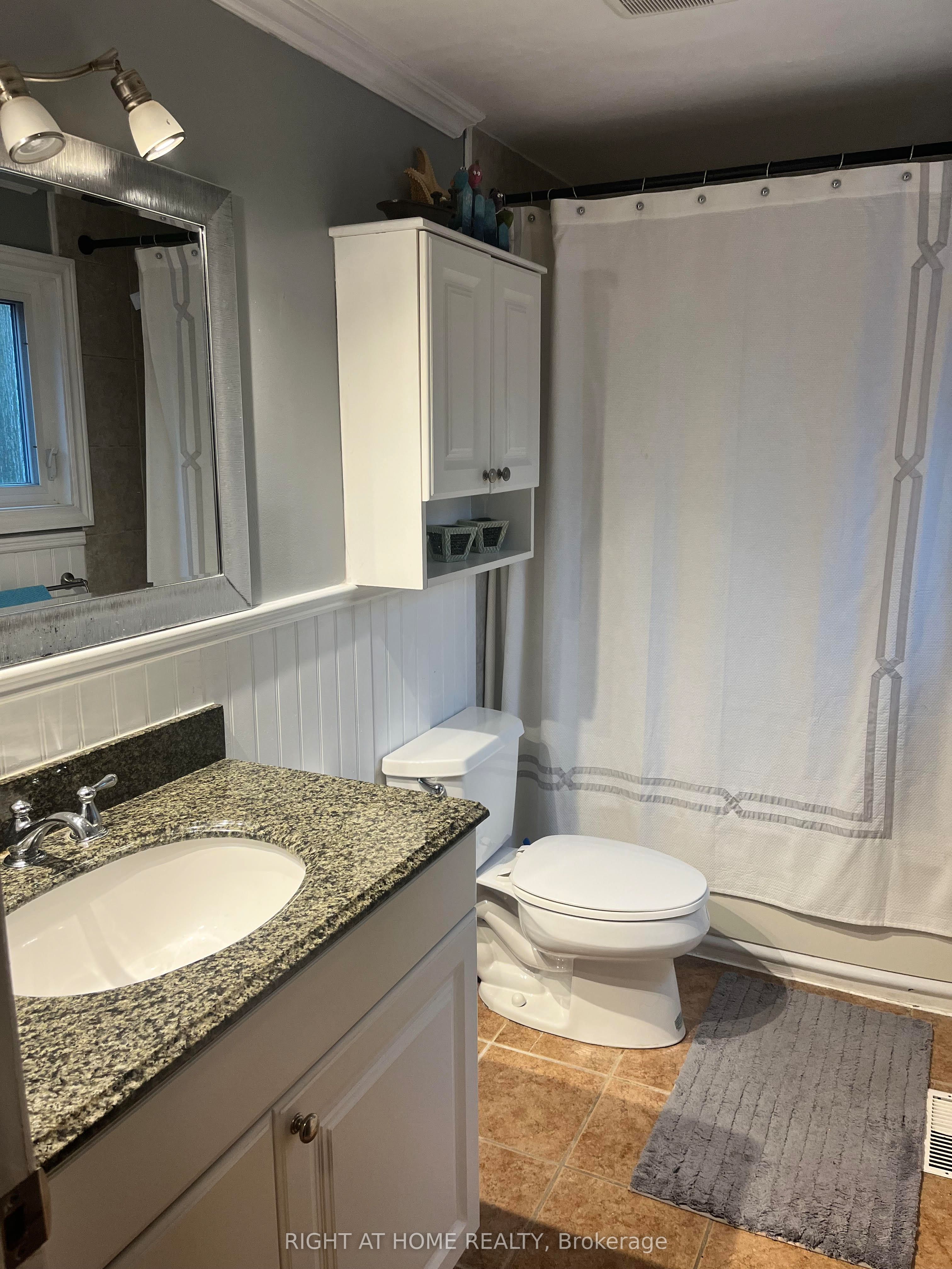 Unit 2 - 1711 South Porcupine Avenue, Innisfil 4