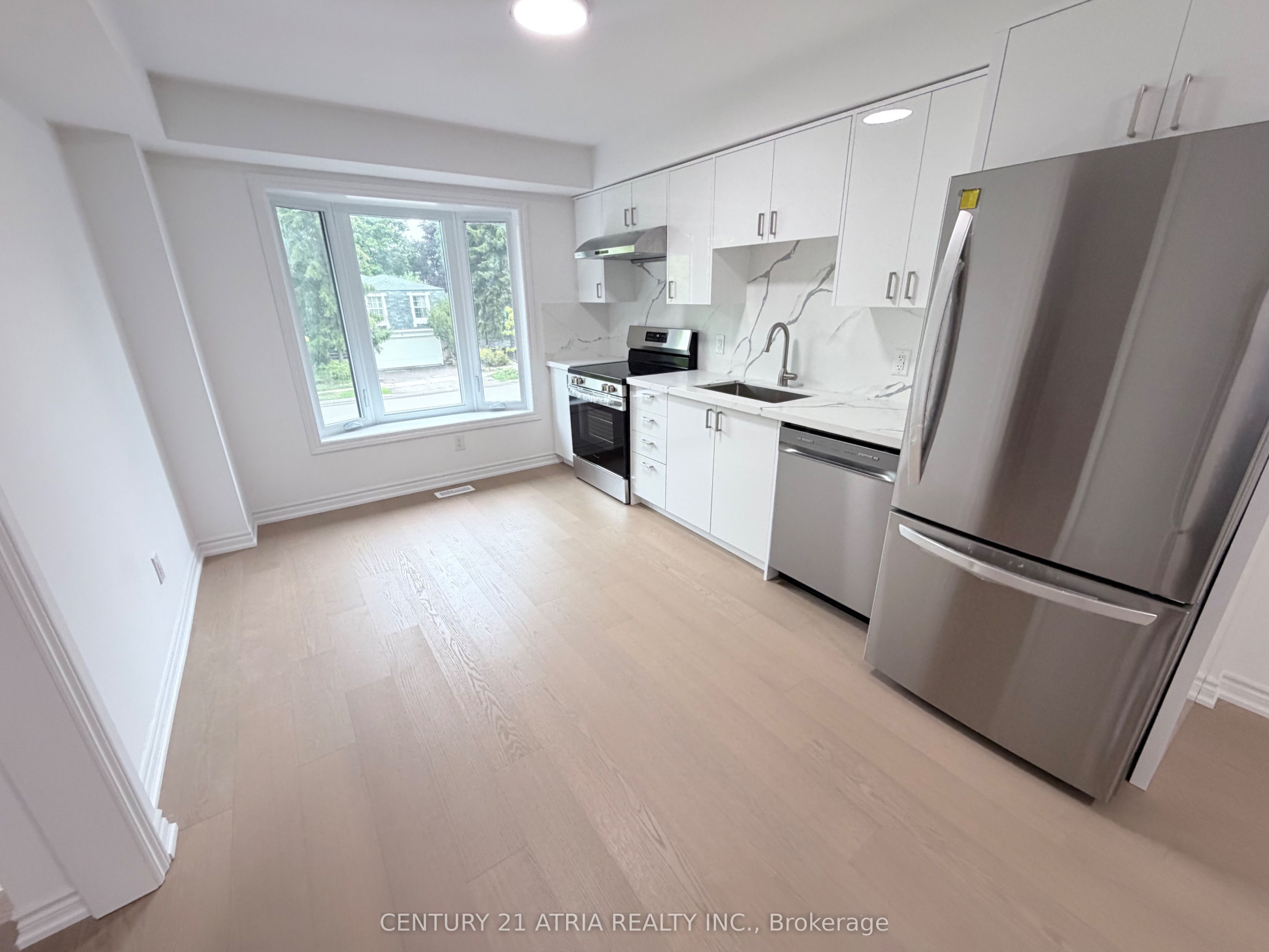 Unit 5 - 11 Plaisance Road, Richmond Hill 3