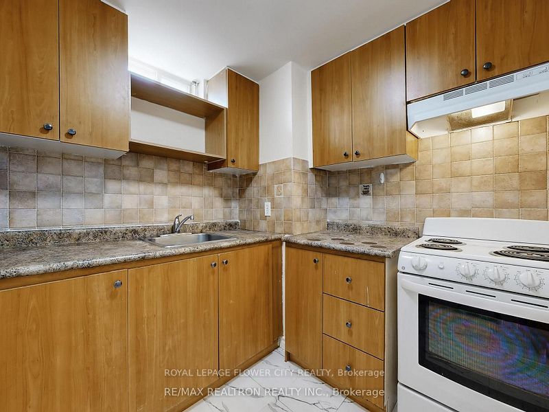Unit Basement - 60 Colombo Crescent, Vaughan 3