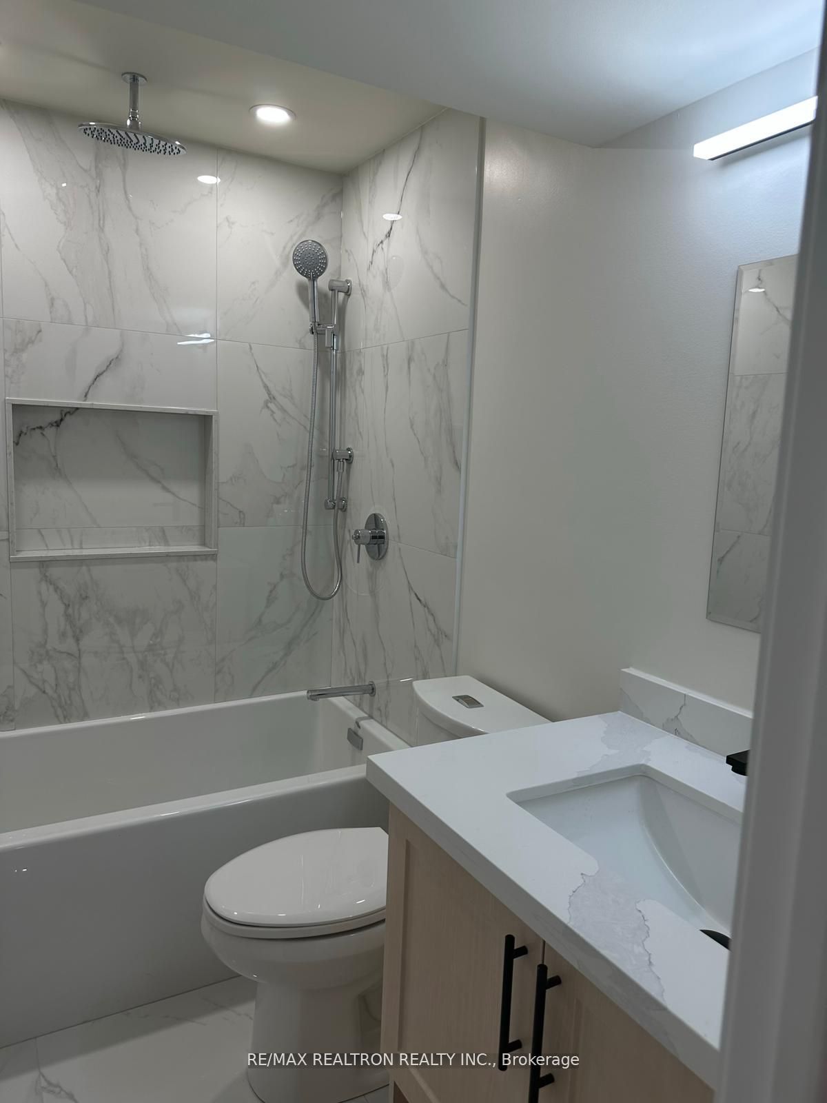 Unit Bsmnt - 5 Elderslie Crescent, Vaughan 2