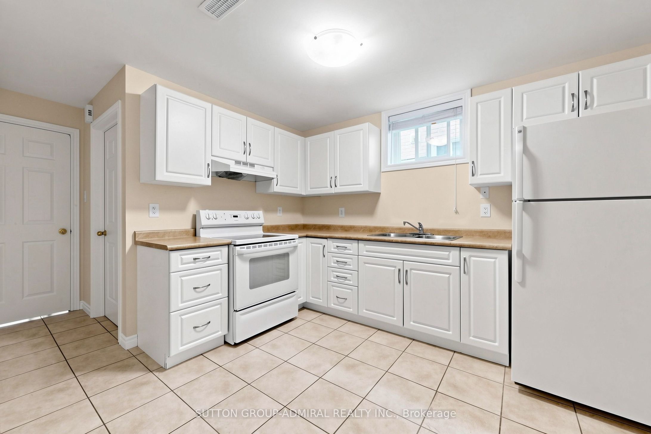 Unit BSMT - 203 John Street, Bradford West Gwillimbury 3