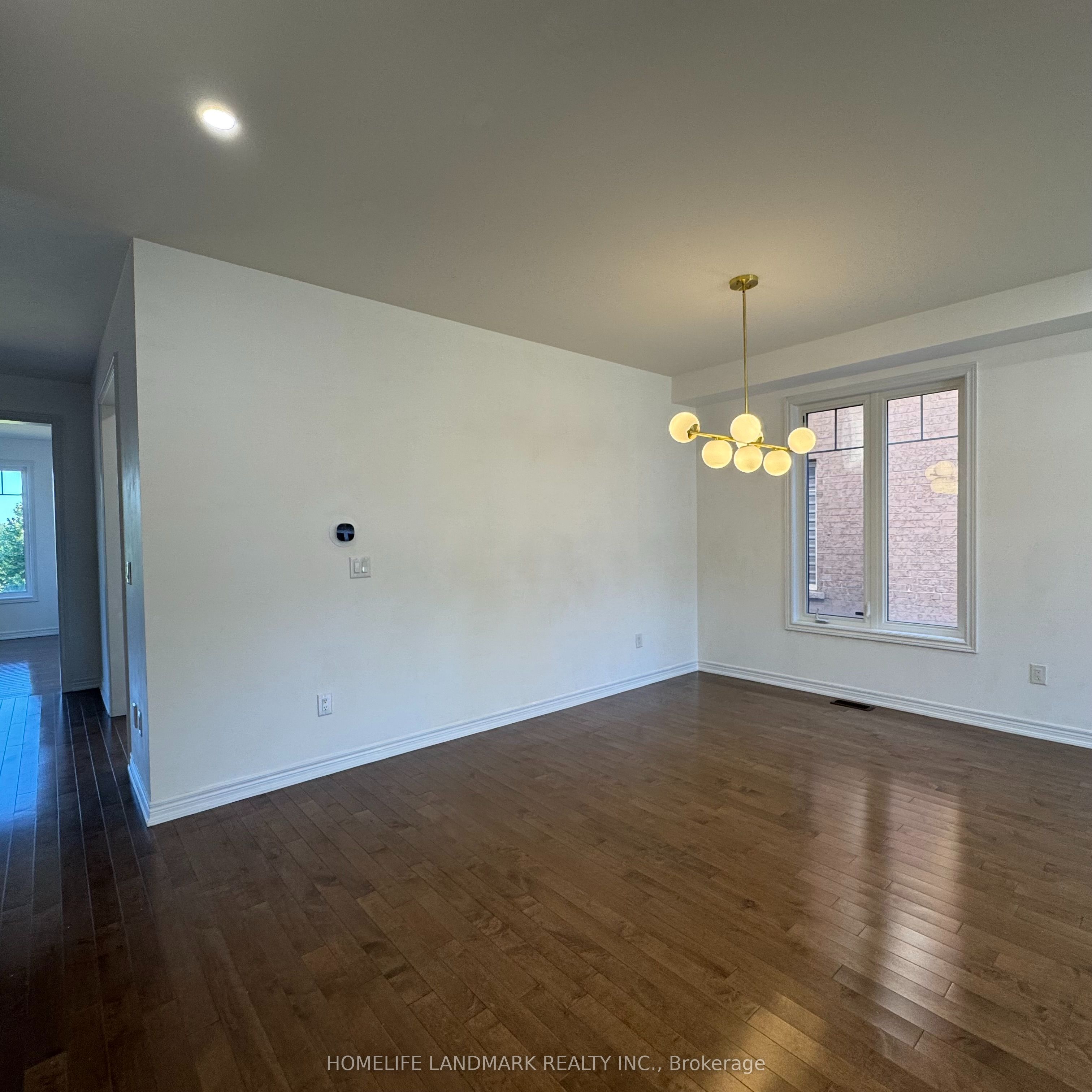 32 Philips Lake Court, Richmond Hill 4