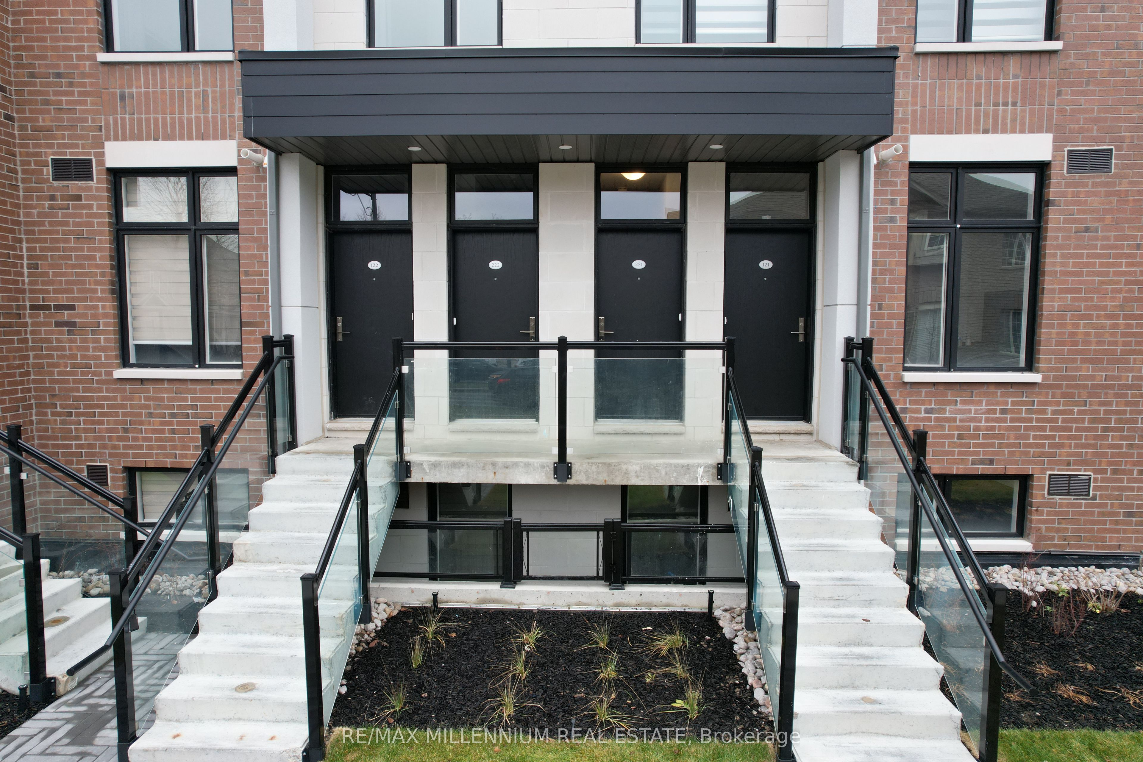 Unit U221 - 9560 Islington Avenue, Vaughan 2