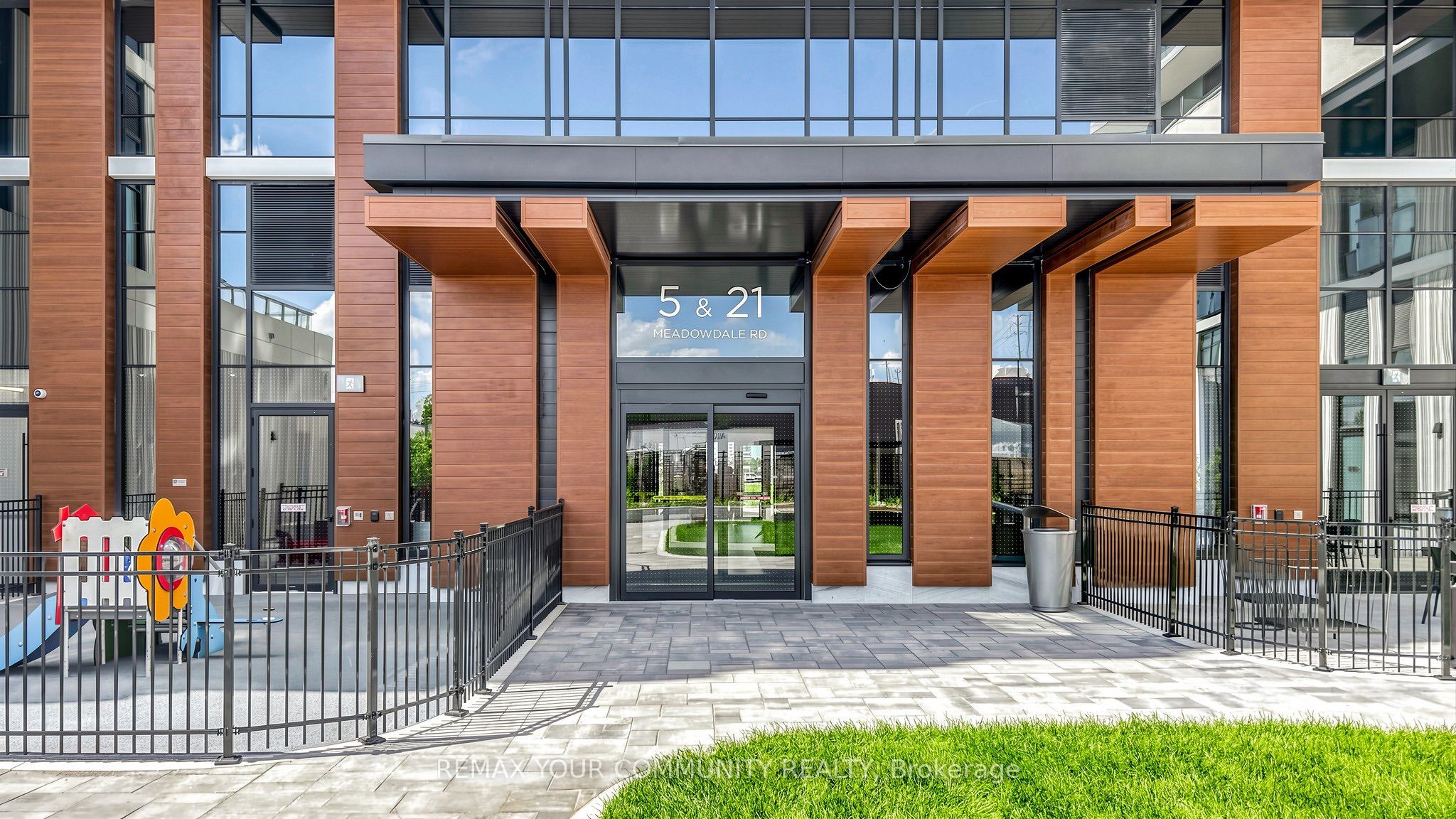 Unit 1110 - 21 Meadowdale Road, Vaughan 2