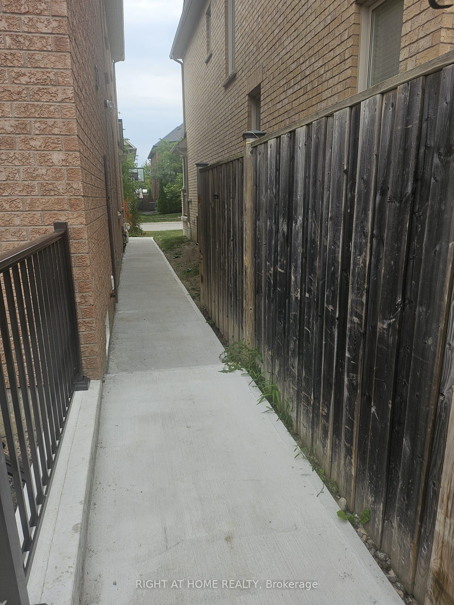 Unit Lower unit - 83 Acer Crescent, Whitchurch-Stouffville 2