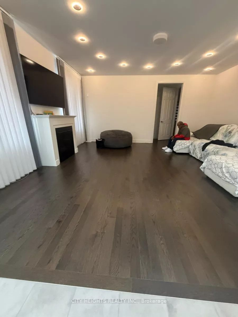 Unit 1 - 54 Marigold Boulevard, Adjala-Tosorontio 3