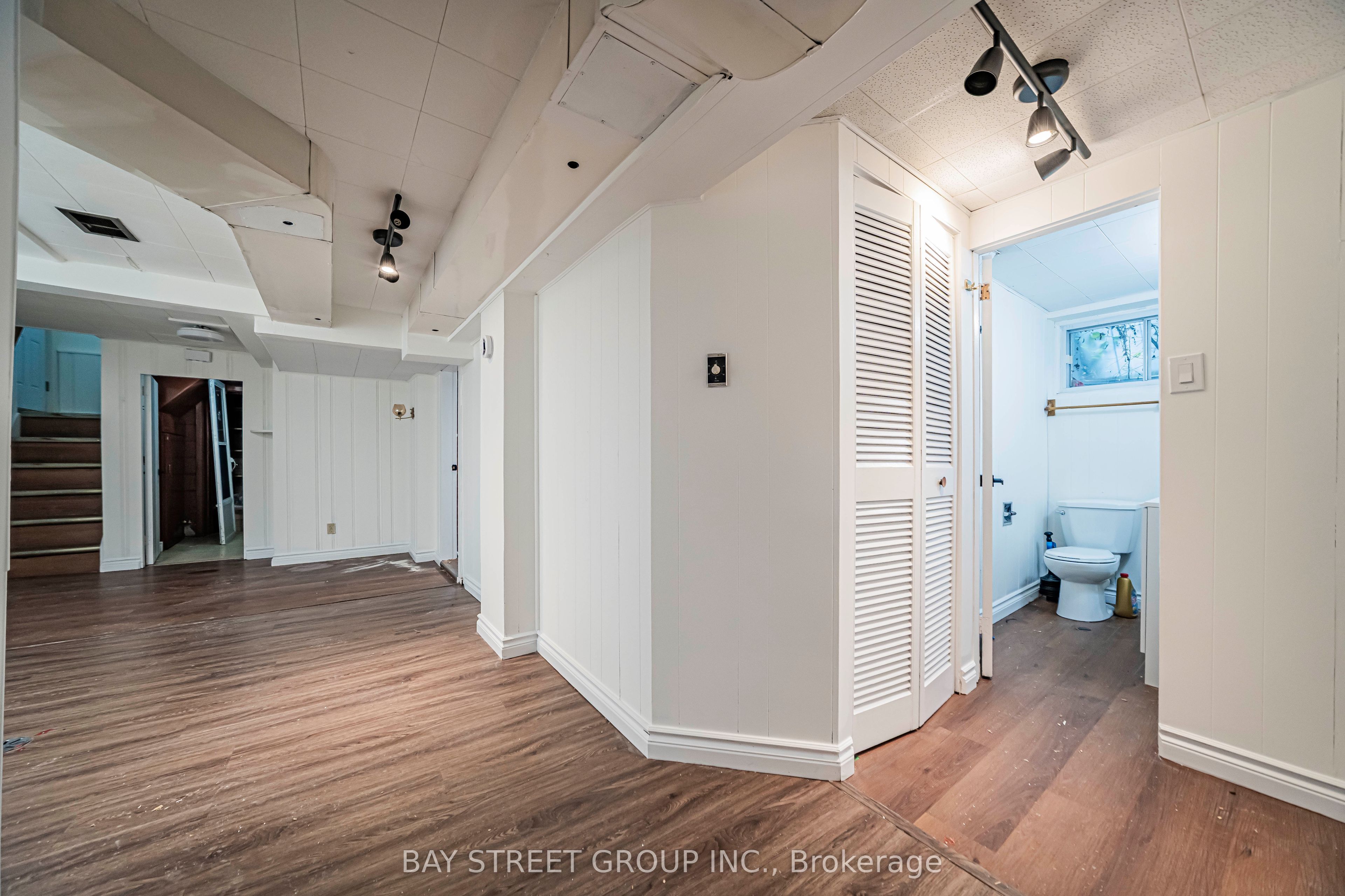 Unit Lower - 394 Centre Street E, Richmond Hill 5