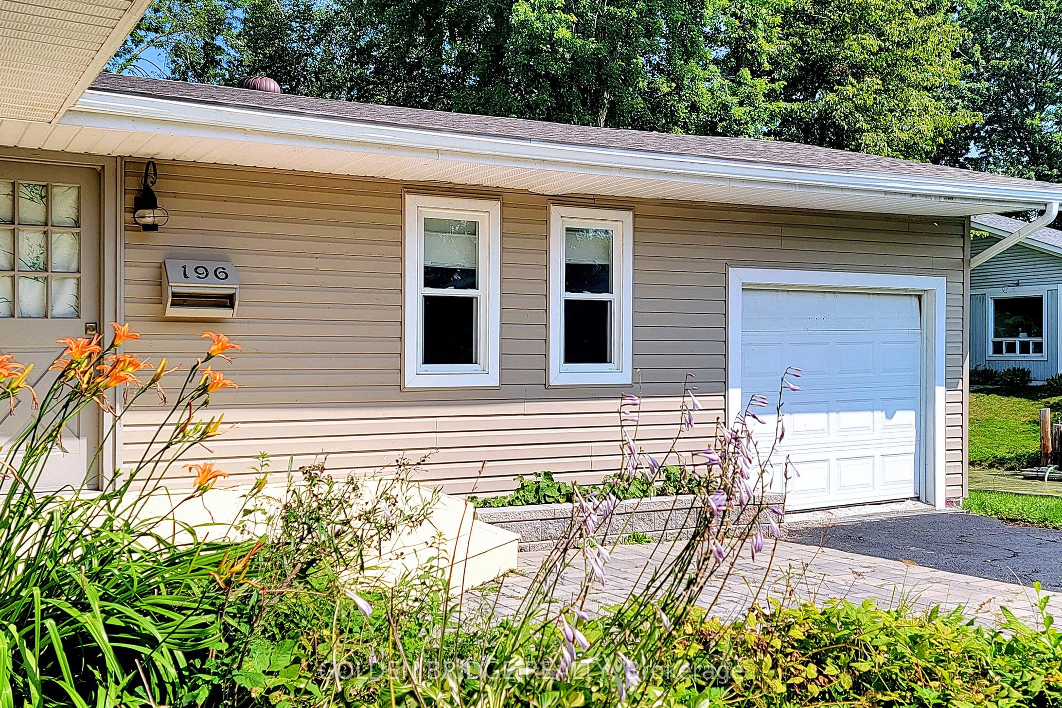 196 South Channel Drive, Georgina 2