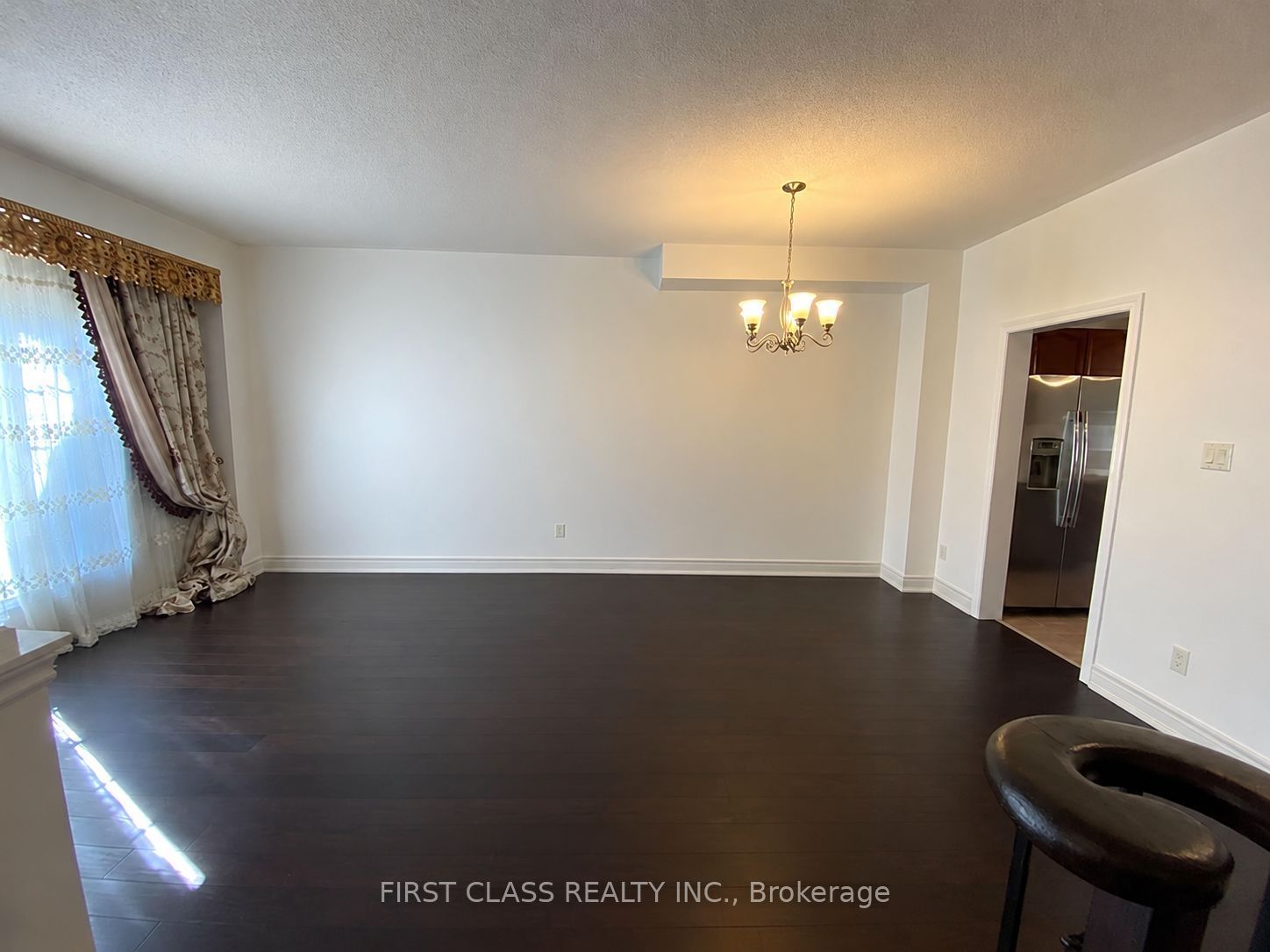 8 Catalina Crescent, Richmond Hill 3