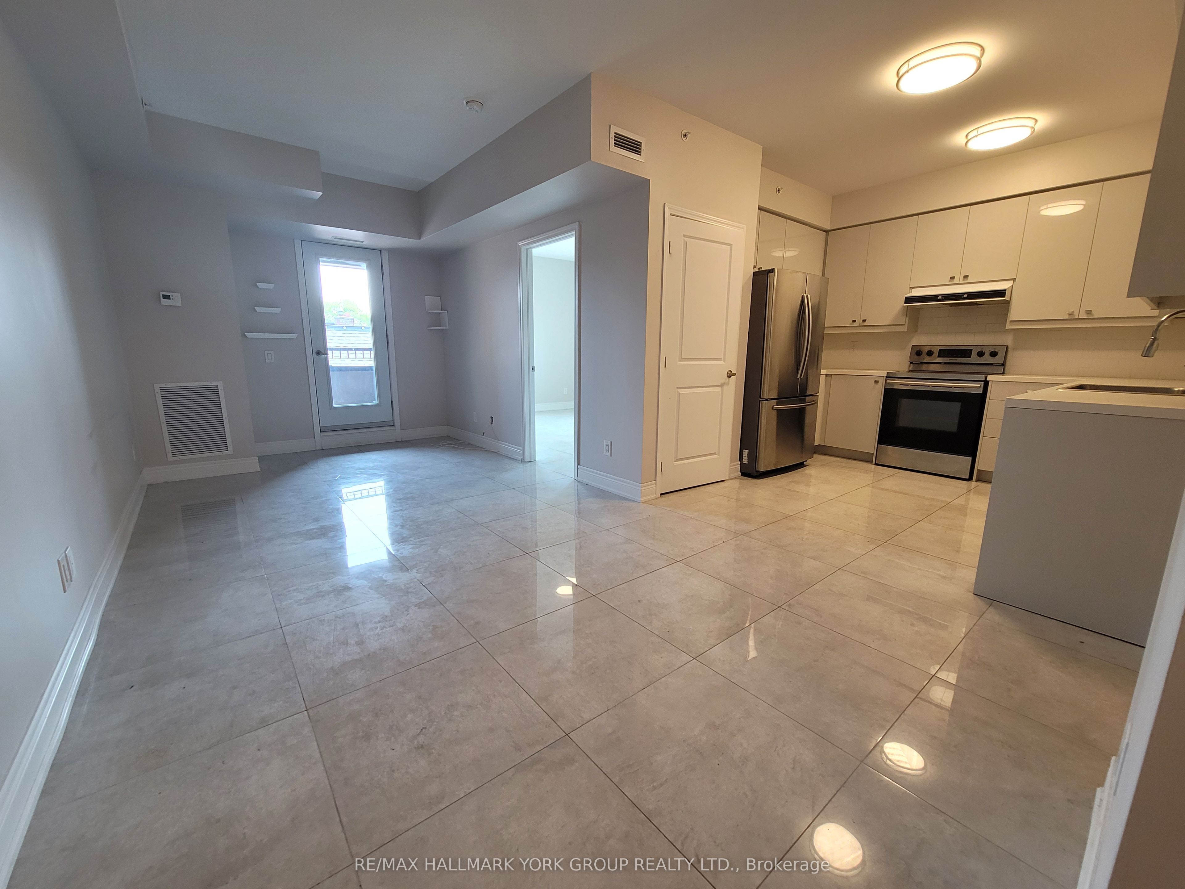 Unit 308 - 32 Wellington Street E, Aurora 2
