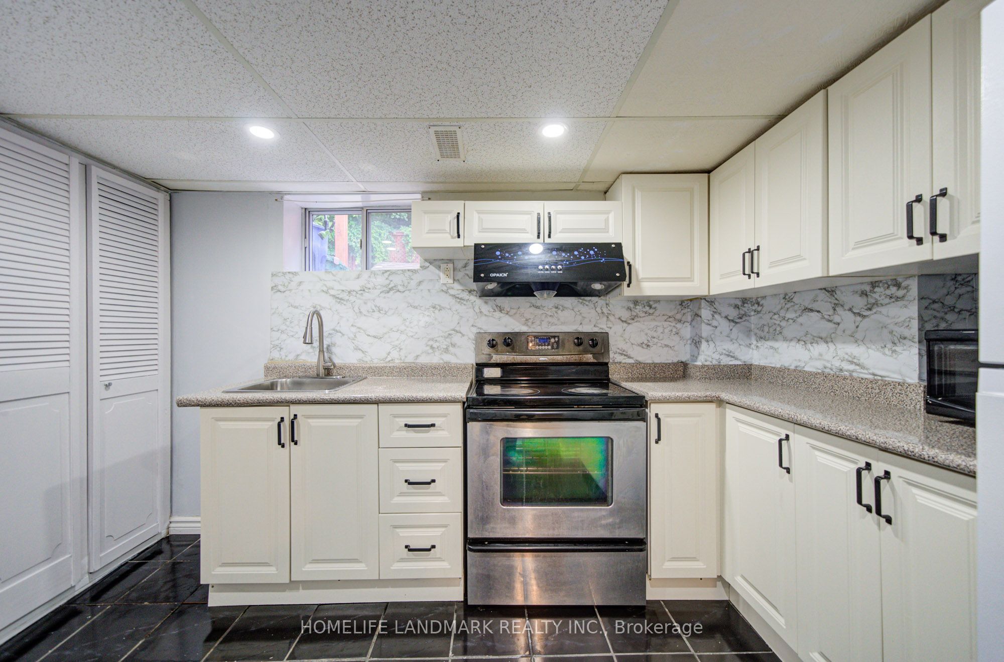 Unit Basemet - 167 Taylor Mills Drive N, Richmond Hill 5