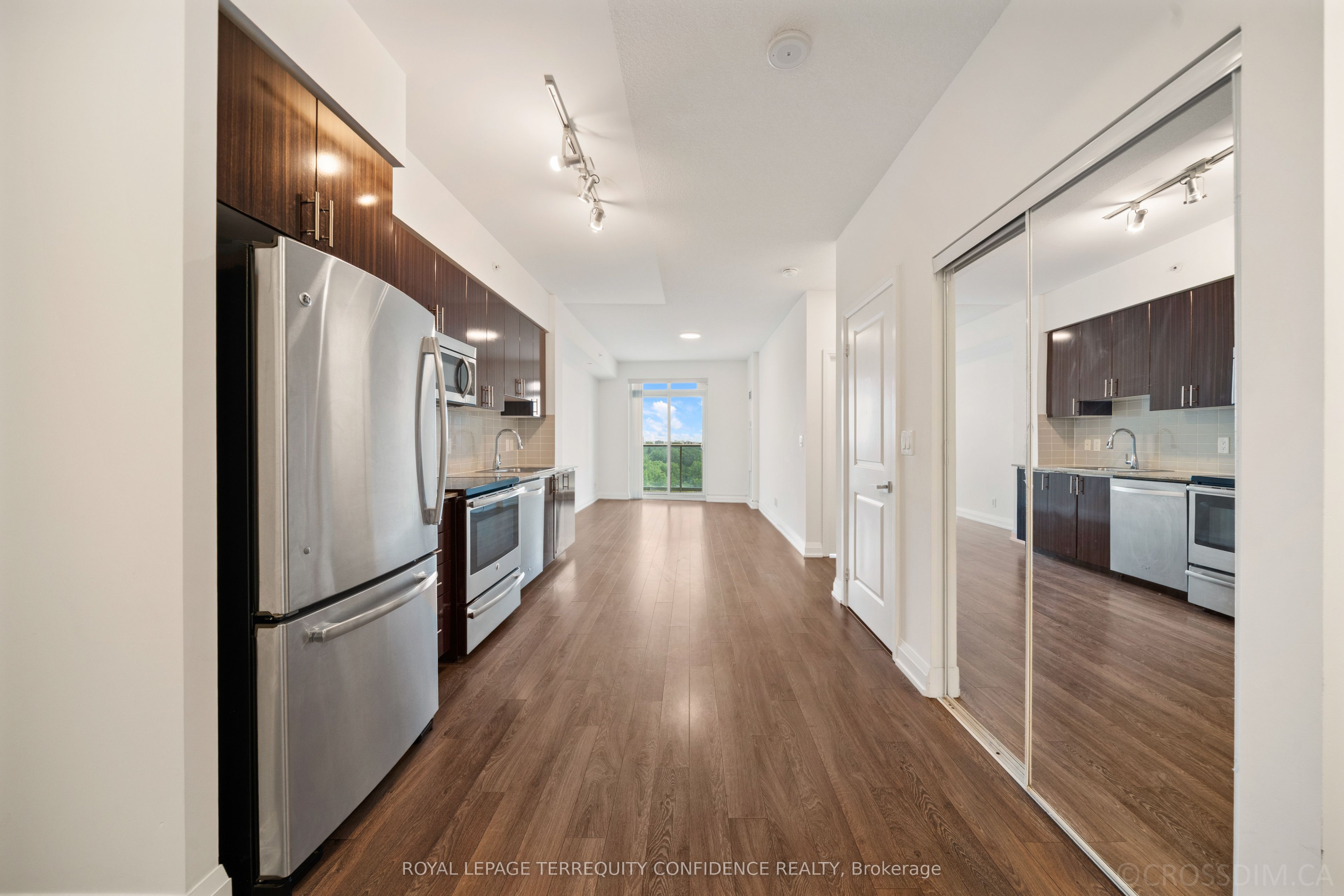 Unit 727 - 7161 Yonge Street, Markham 4