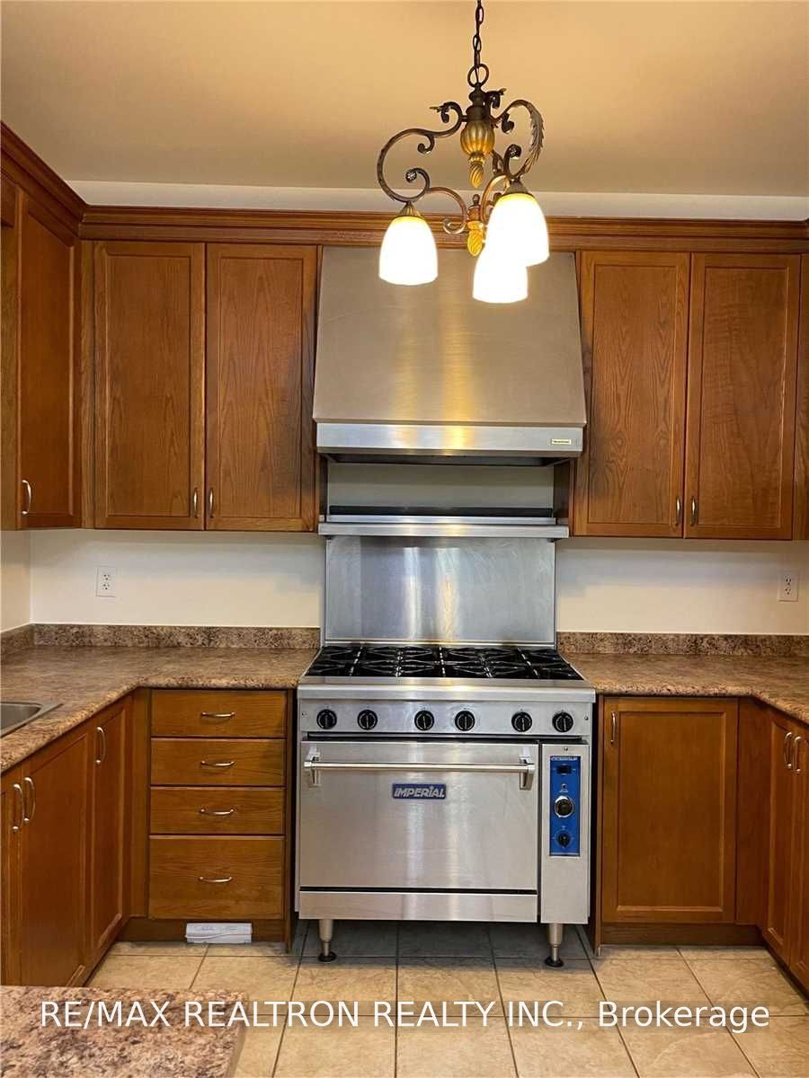 35 Basilica Drive, Vaughan 3