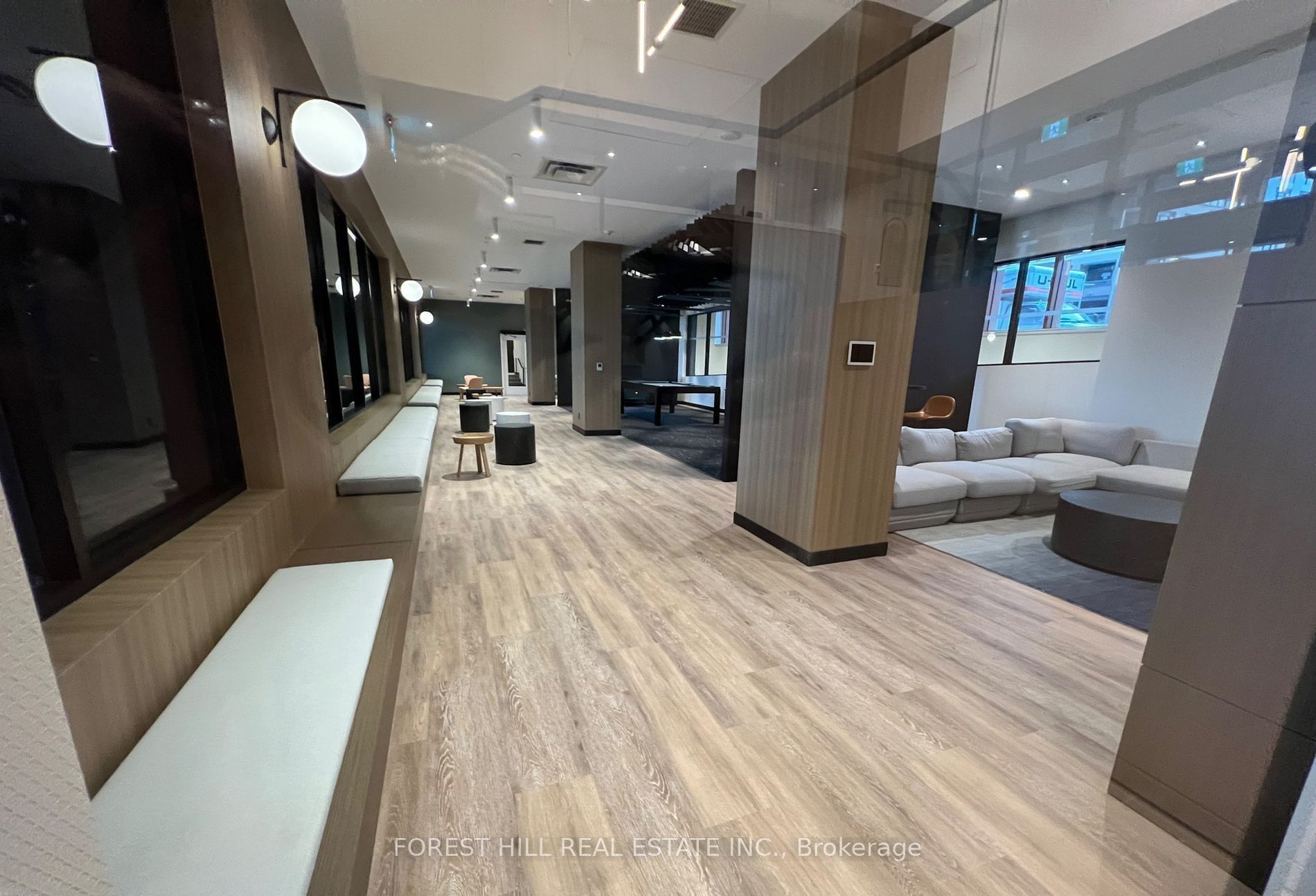 Unit C904 - 8 Beverley Glen Boulevard, Vaughan 2