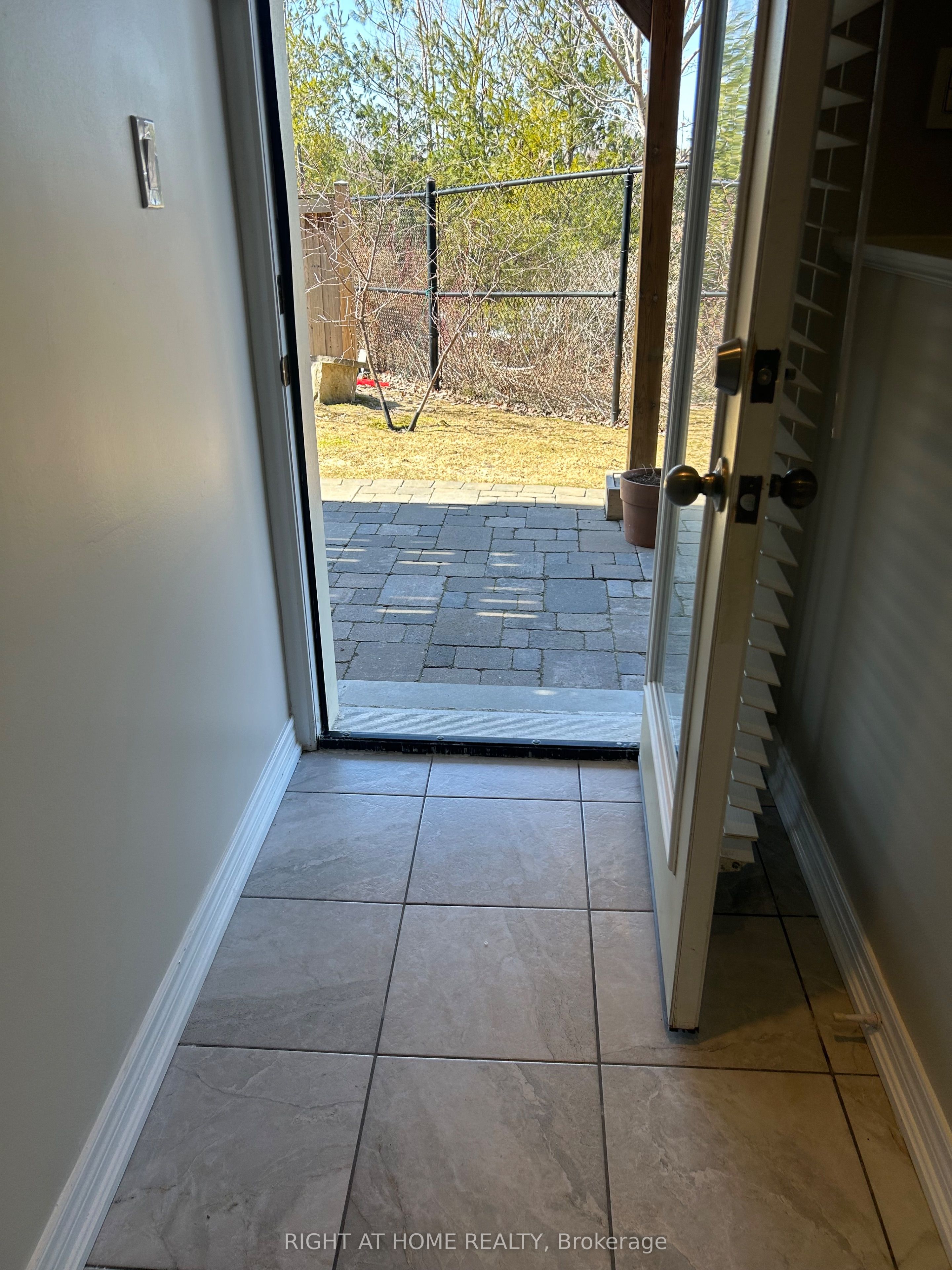 (Address not available), Whitchurch-Stouffville 3