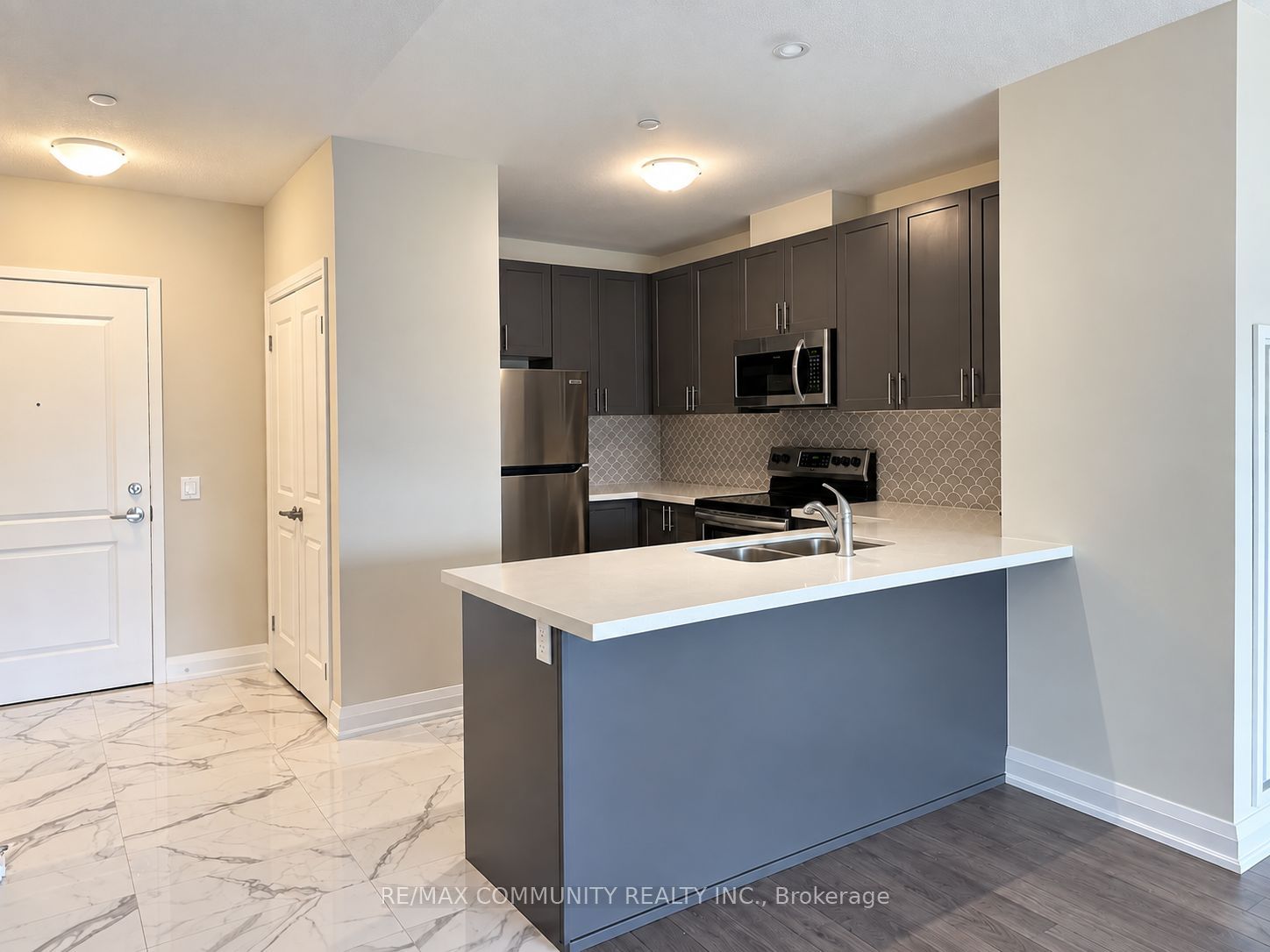 Unit 406 - 5917 Main Street, Whitchurch-Stouffville 3