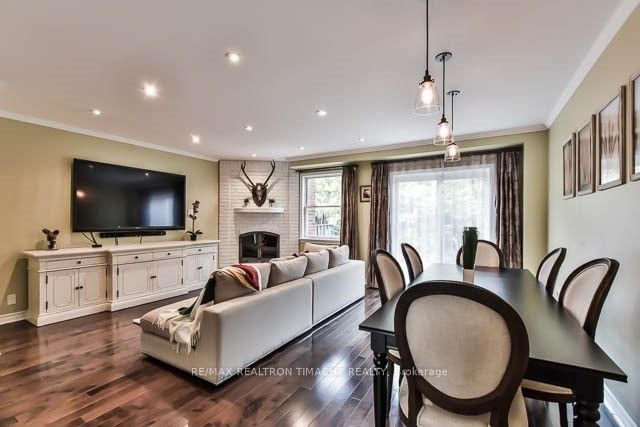 91 Confederation Way, Markham 5