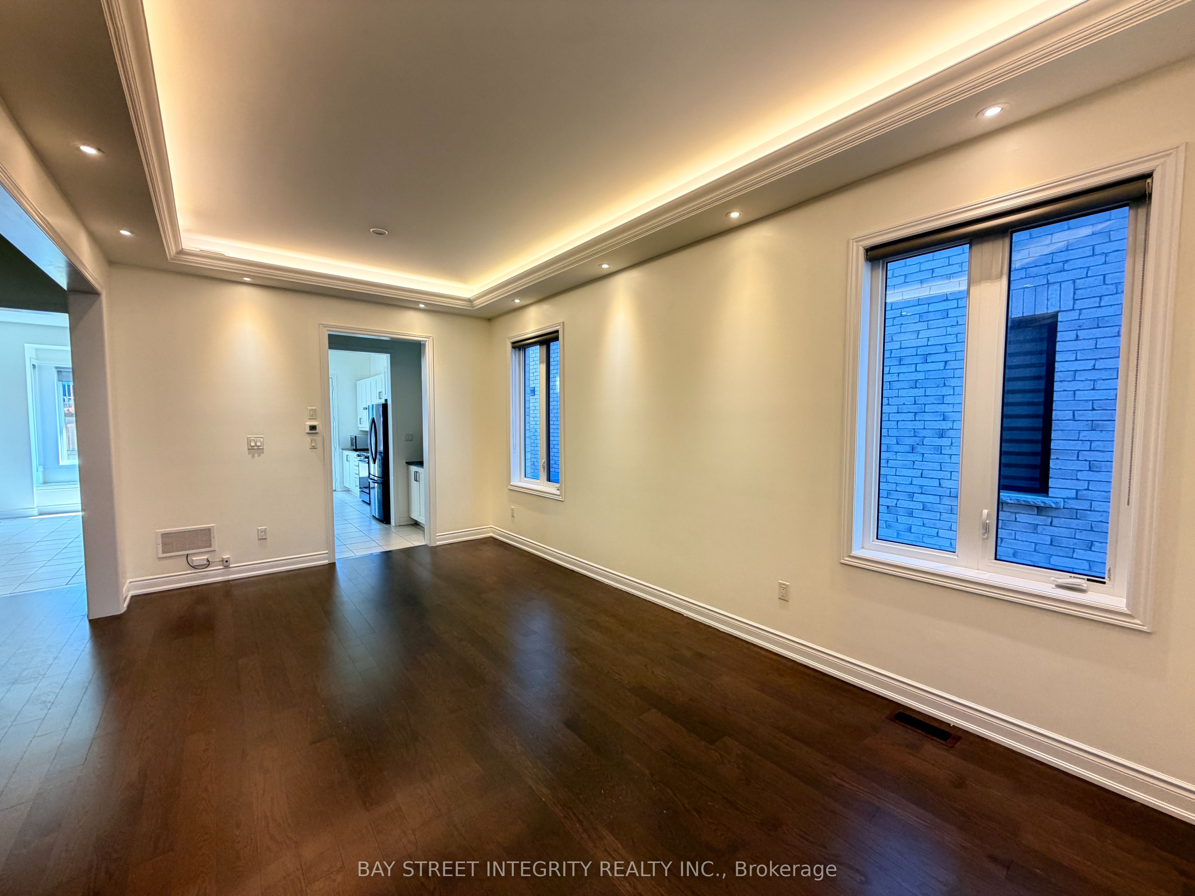61 Cannes Avenue, Vaughan 2