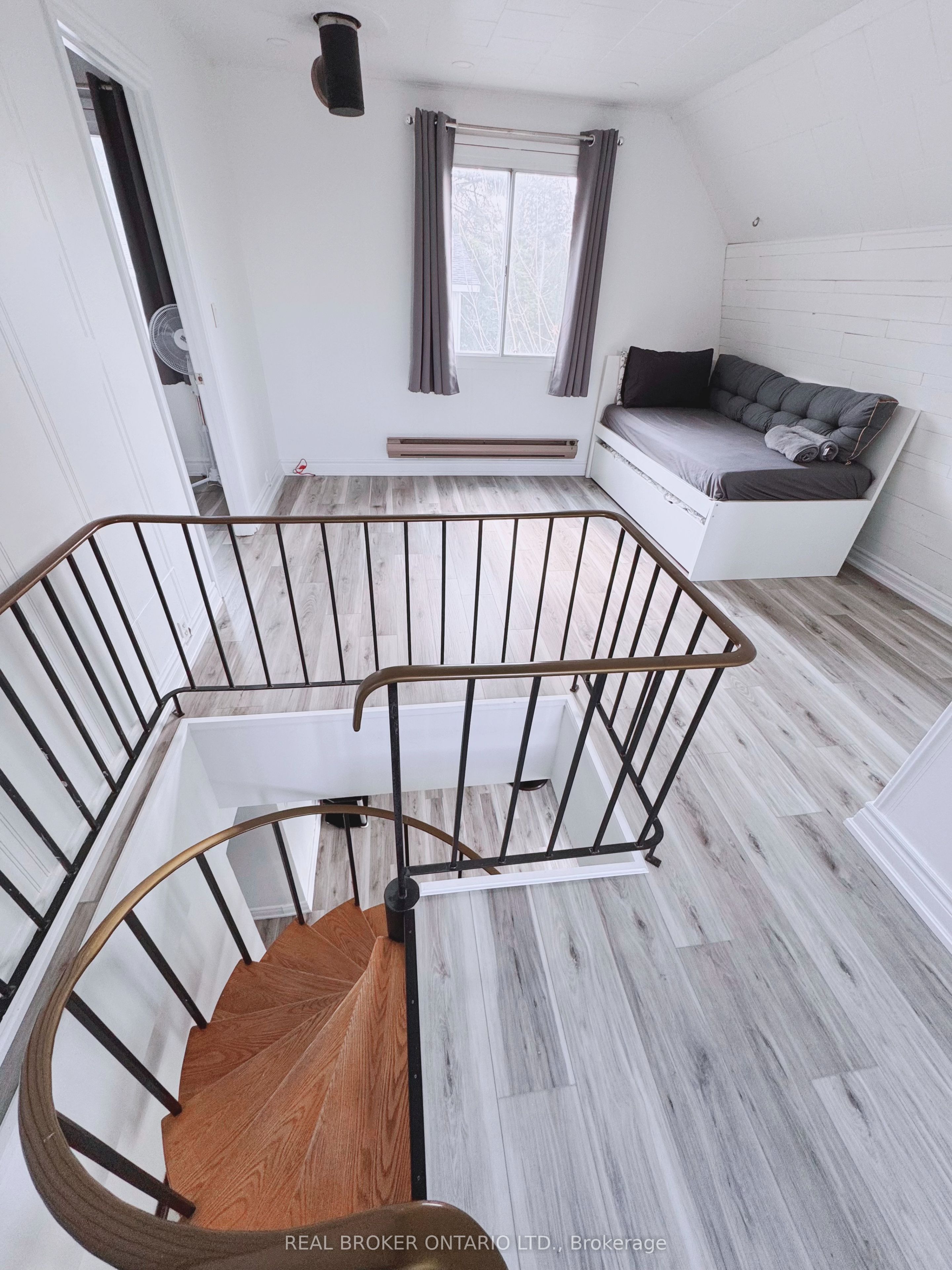 761 Innisfil Beach Road, Innisfil 2