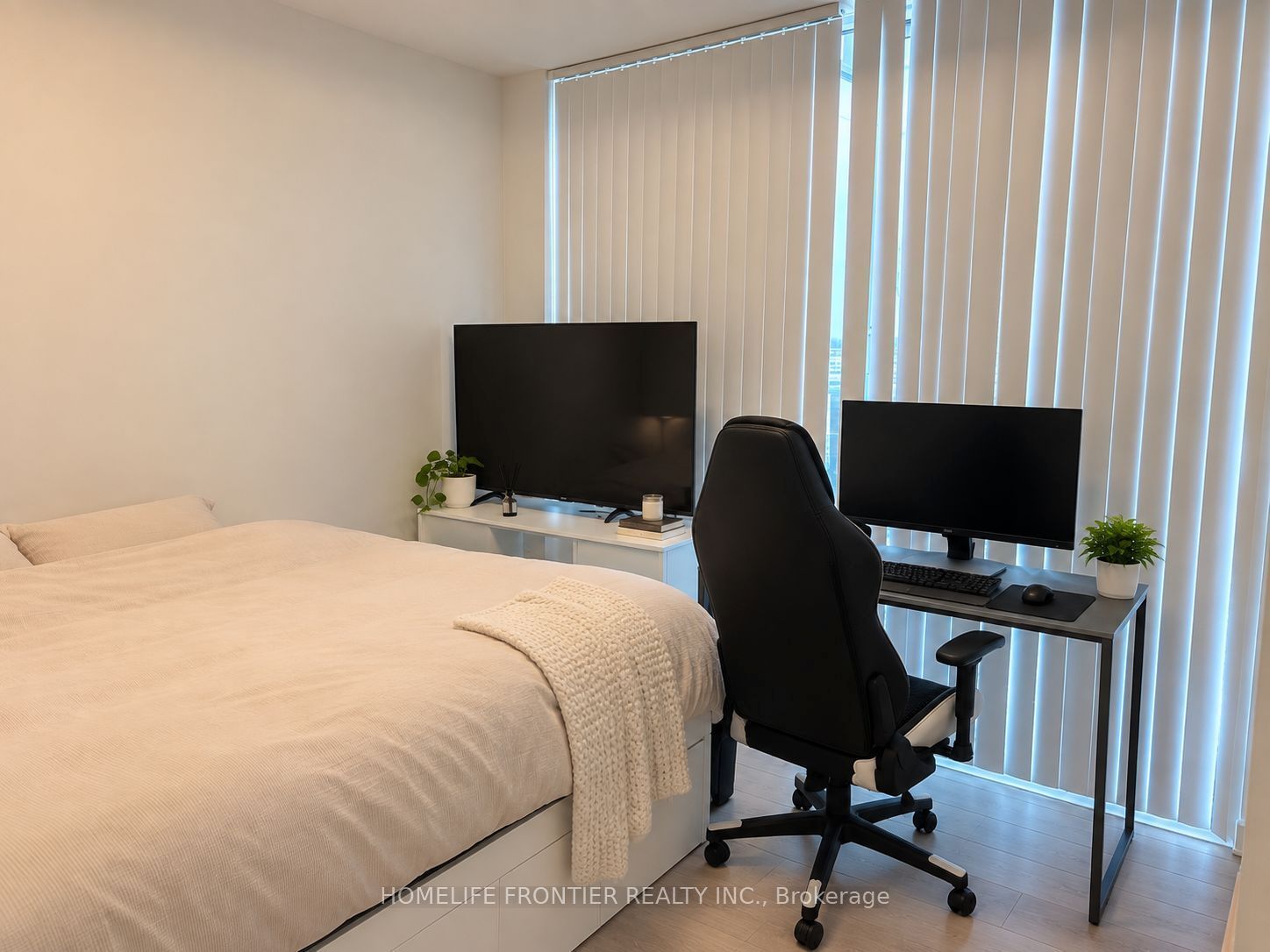 Unit 2504 - 7895 Jane Street, Vaughan 5