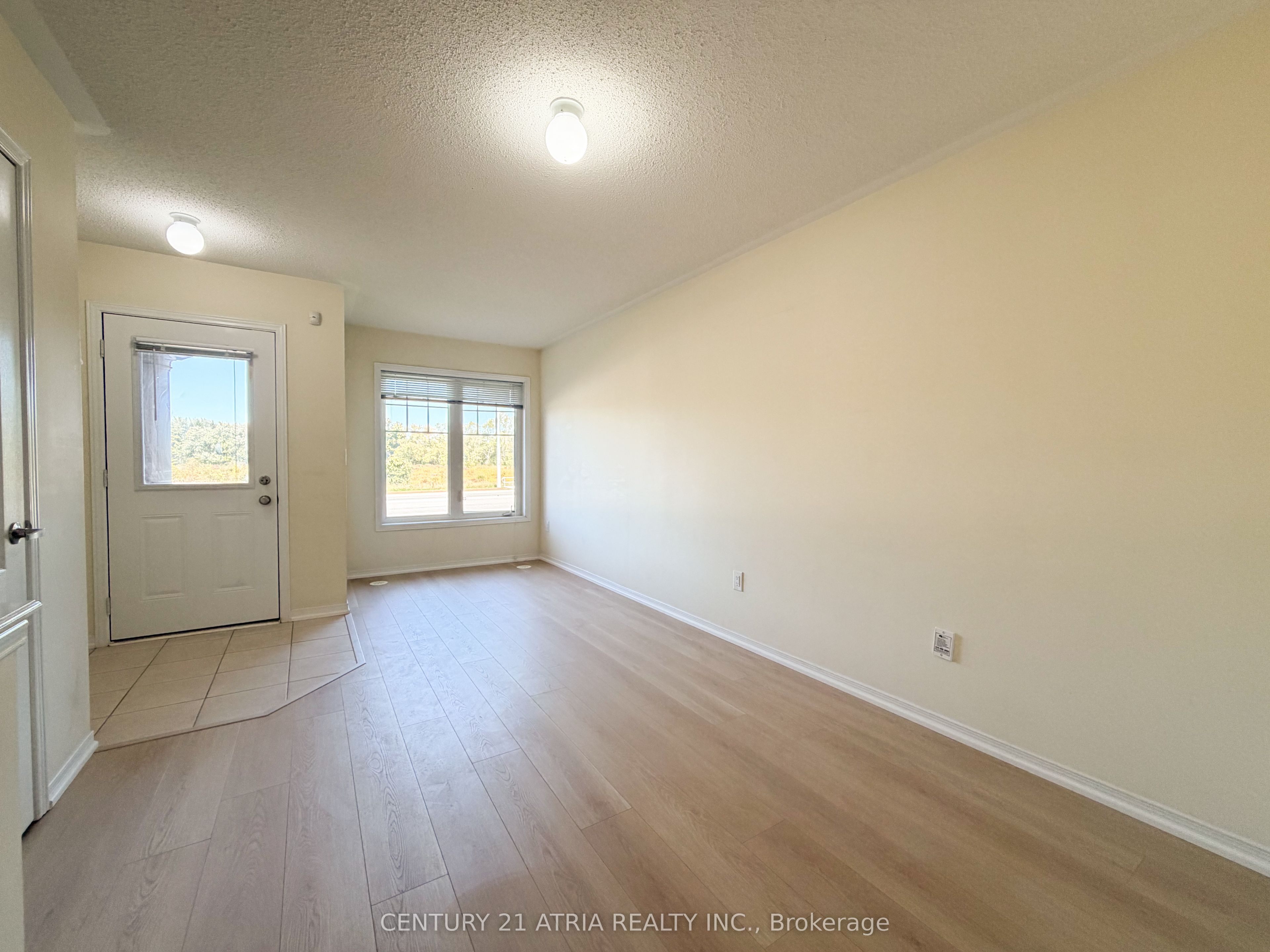 5295 Major Mackenzie Drive E, Markham 2