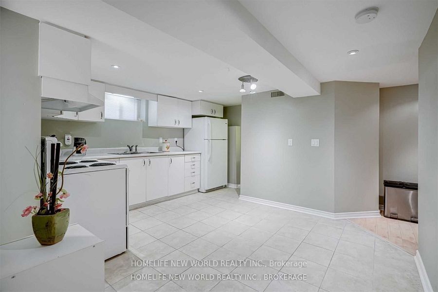 Unit Lower - 294 Taylor Mills Drive S, Richmond Hill 2