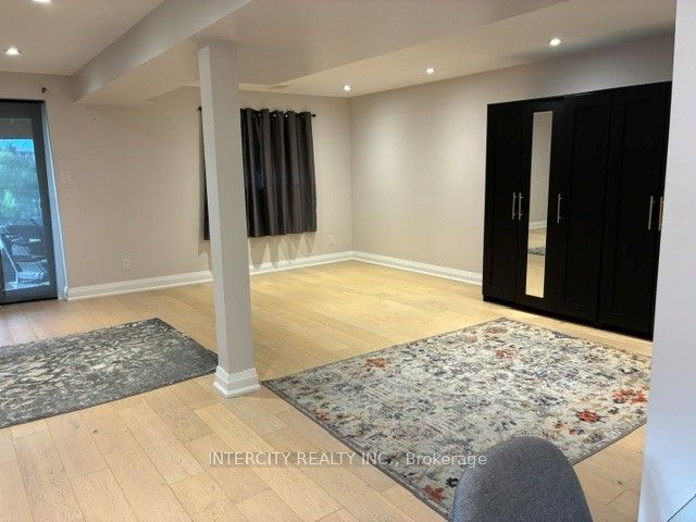 Unit Lower - 137 Albany Drive, Vaughan 4