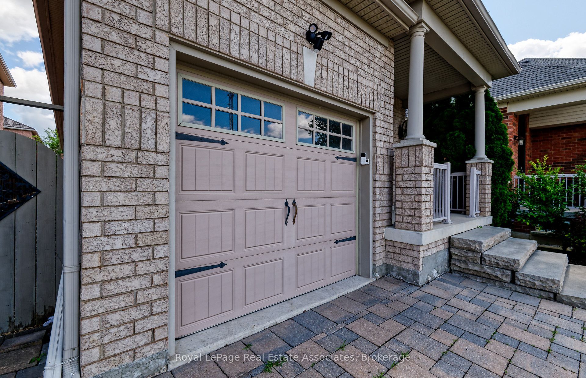Unit Lower - 41 Greenview Circle, Vaughan 2
