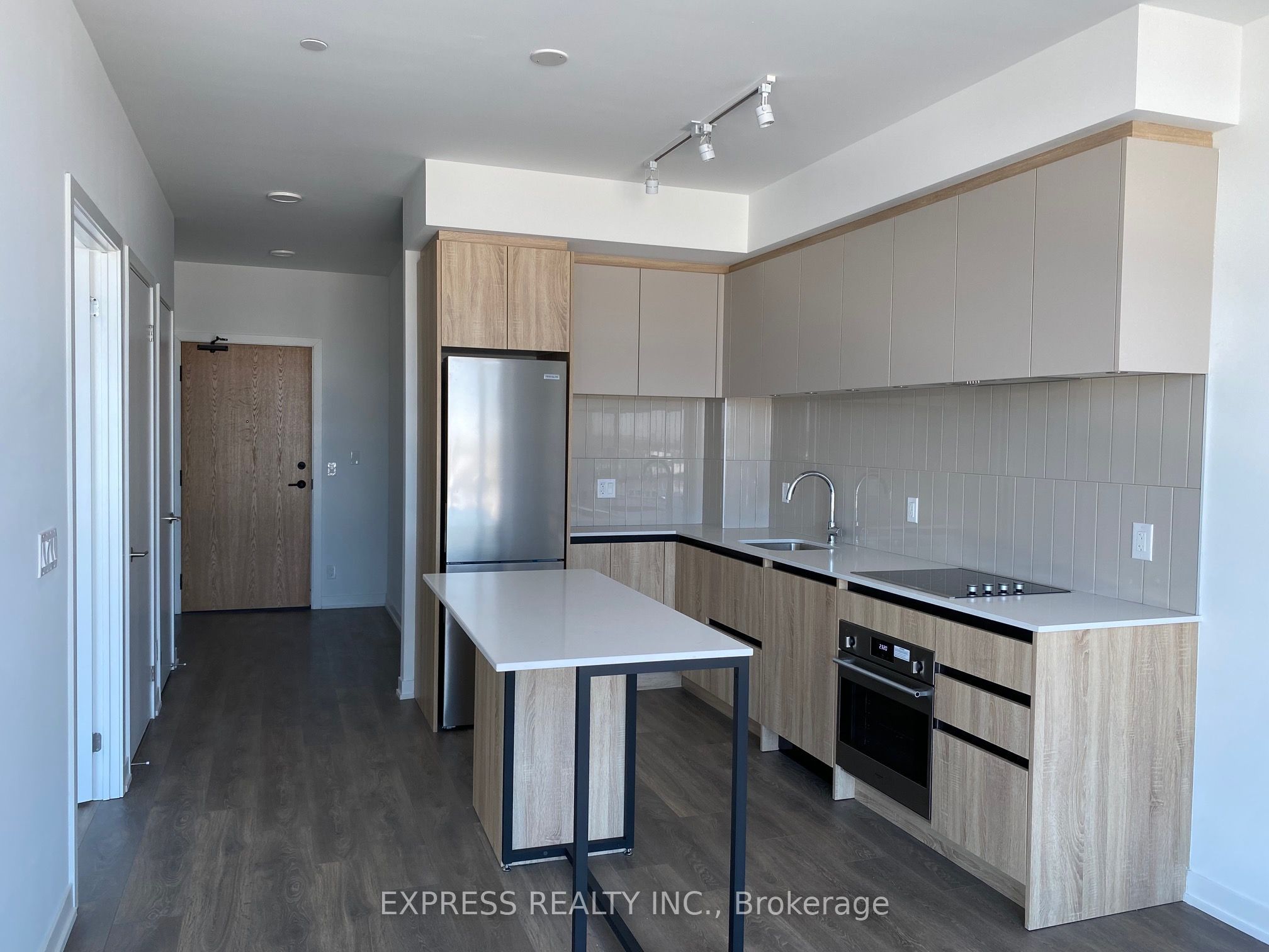 Unit 608 - 7950 Bathurst Street, Vaughan 2