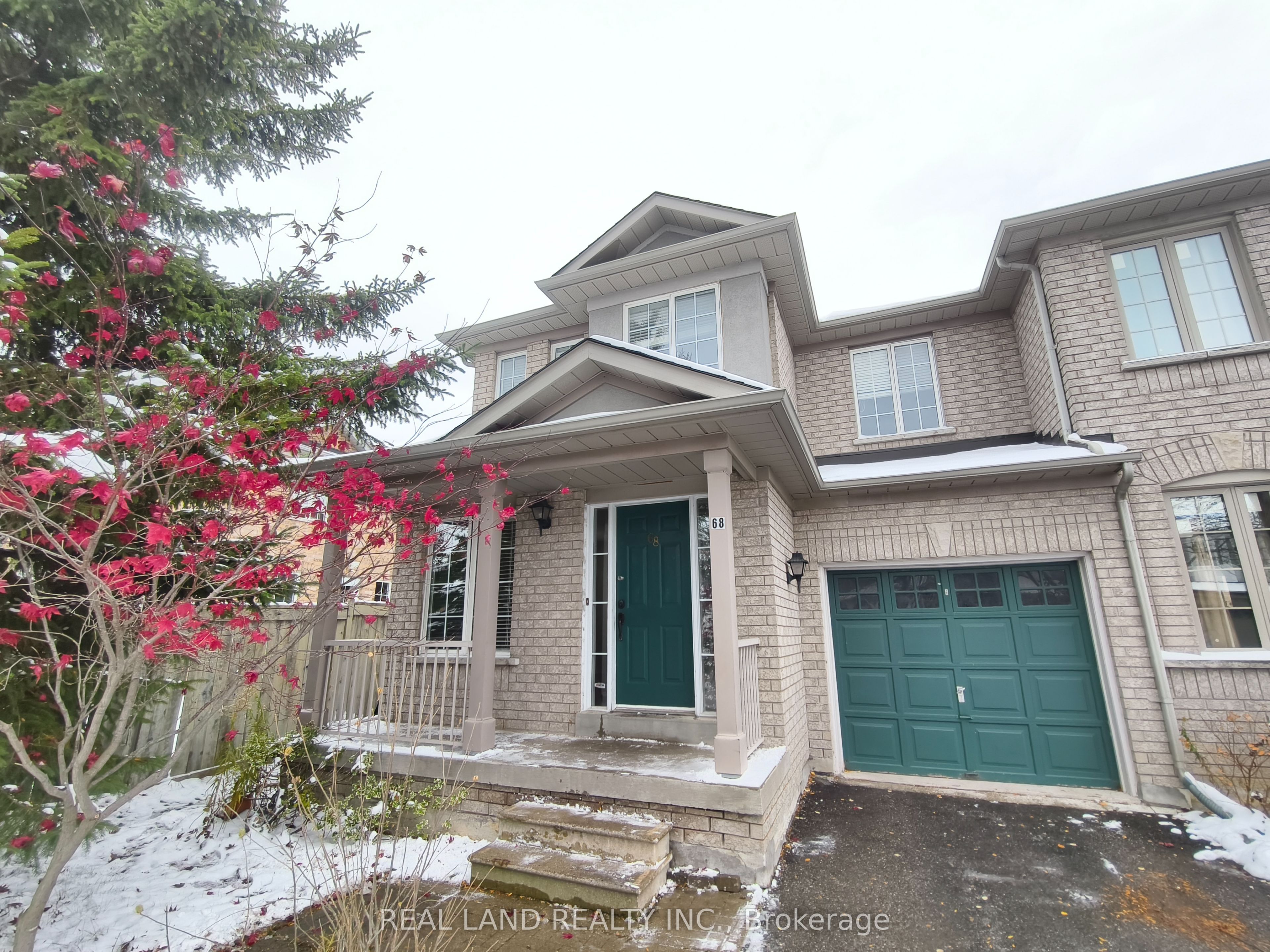 68 Waterton Crescent, Richmond Hill 2