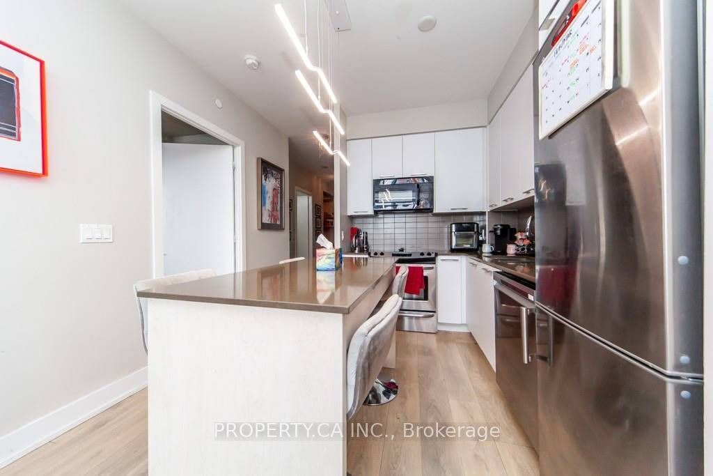 Unit 906 - 9471 Yonge Street, Richmond Hill 4