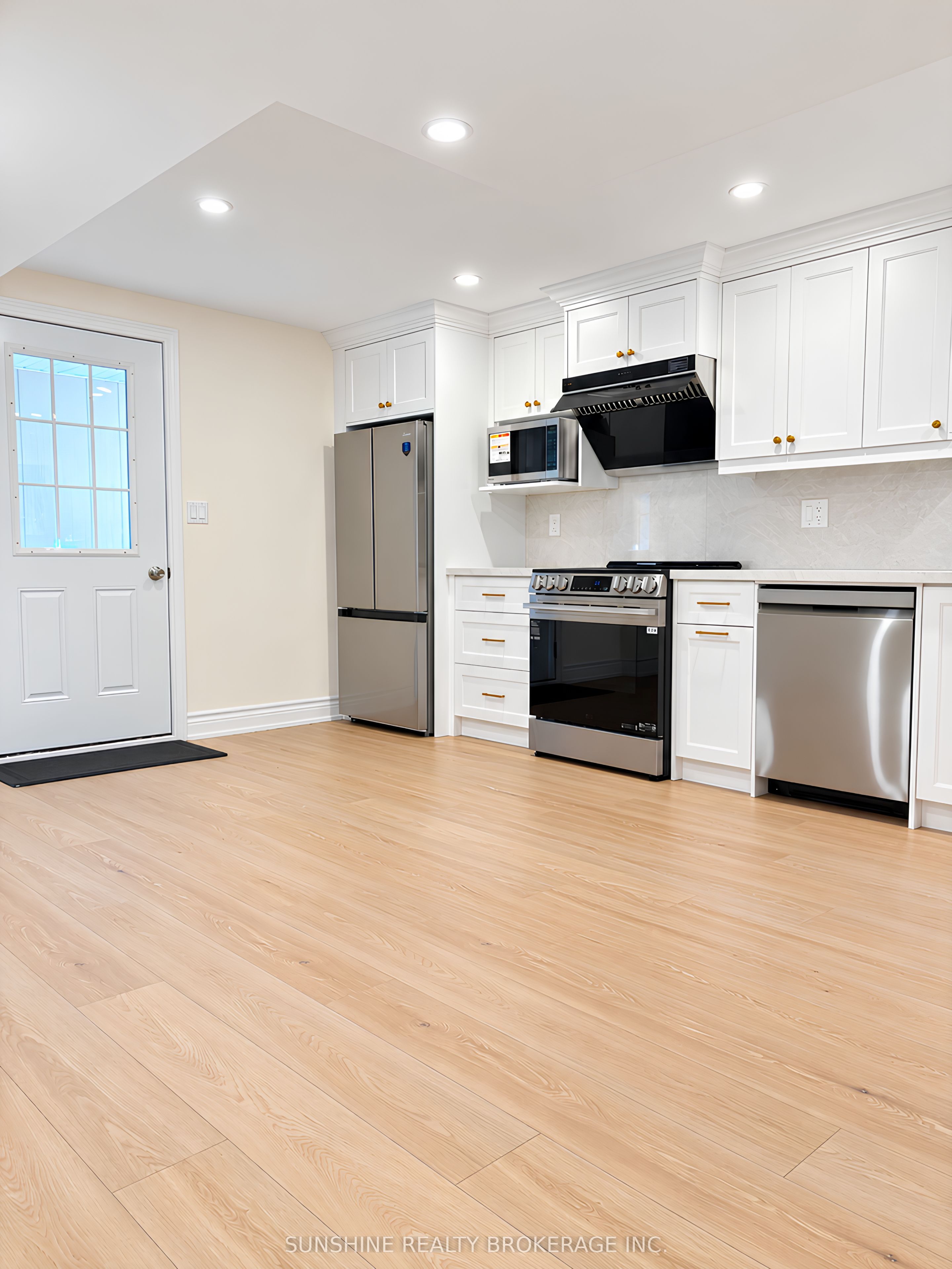 Unit Walk-Out Basement - 37 Bowhill Drive, Richmond Hill 3