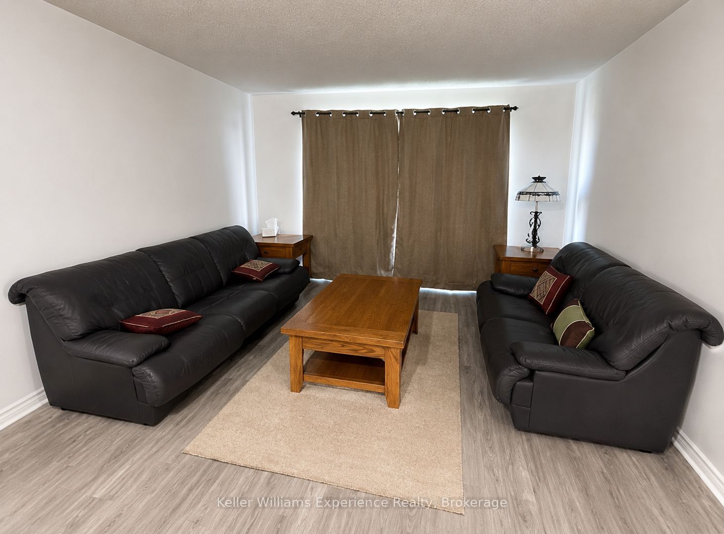 Unit B - 16 Nicole Marie Avenue, Barrie 2