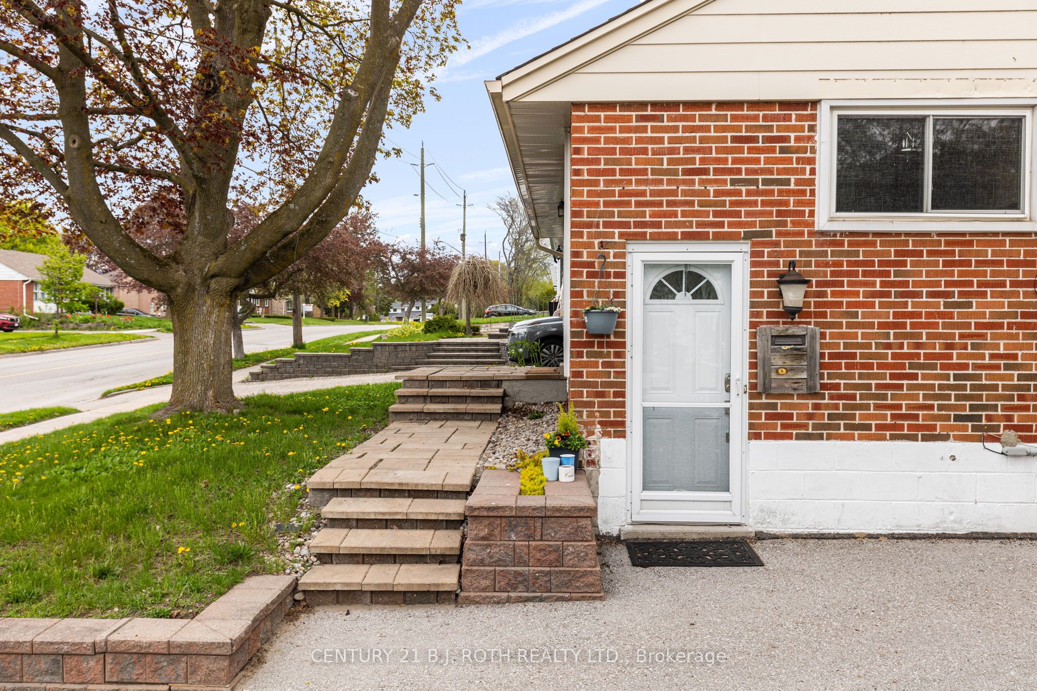 Unit Lower Level - 243 Wellington Street E, Barrie 3