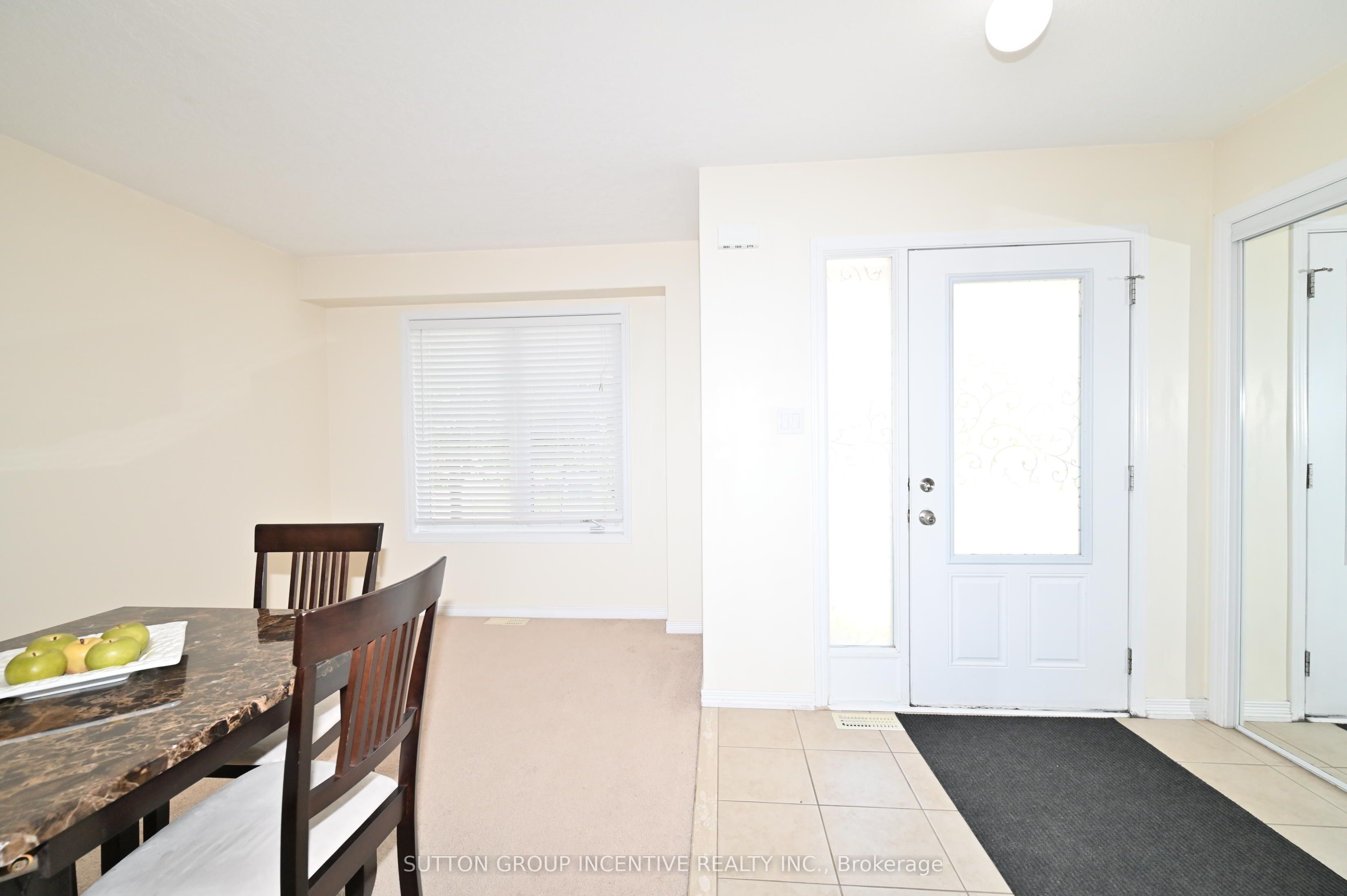 Unit 29 - 90 SOVEREIGN'S Gate, Barrie 3
