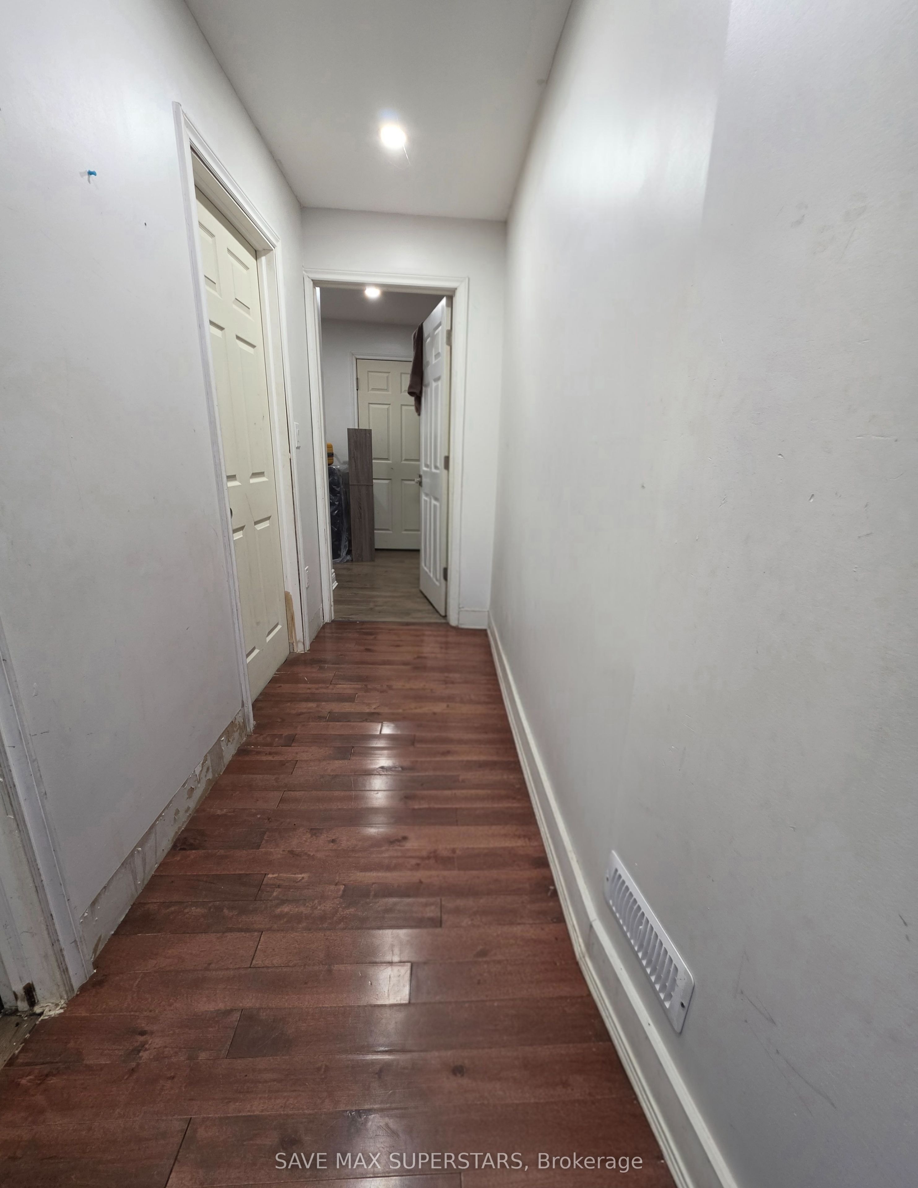 Unit Lower - 133 The Queensway Way, Barrie 3
