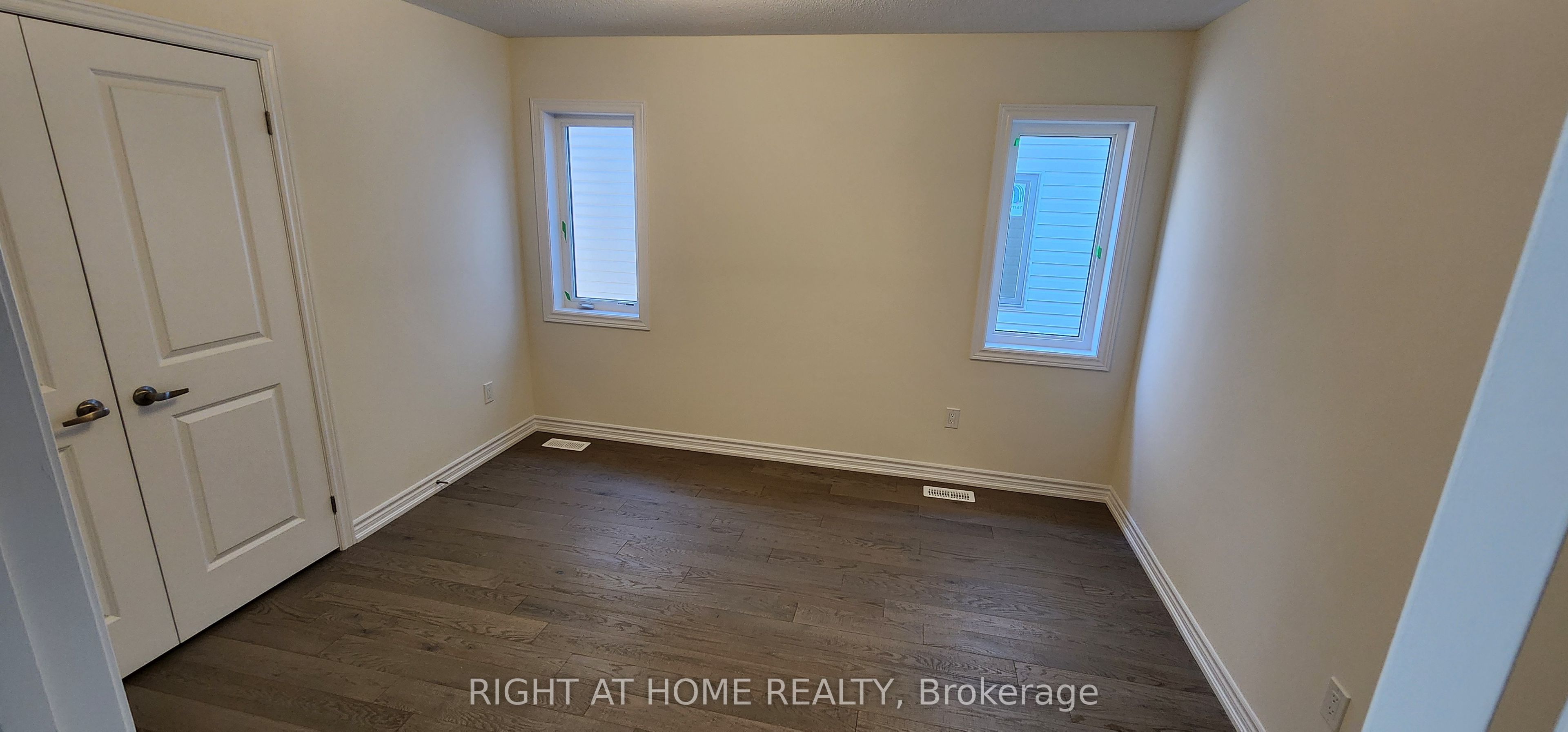 26 Prudhoe Terrace, Barrie 4
