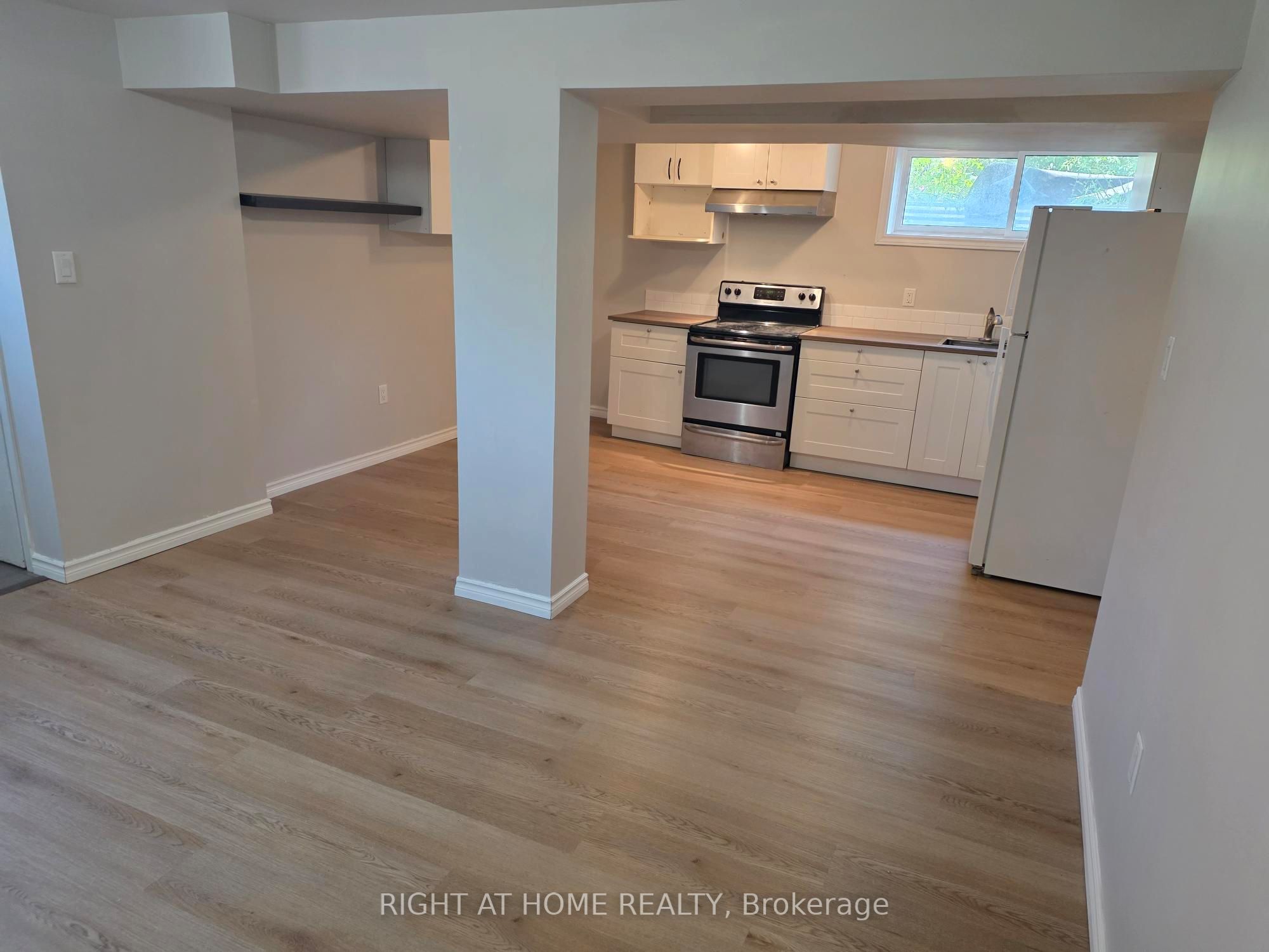 Unit Lower - 35 Oak Street, Barrie 4