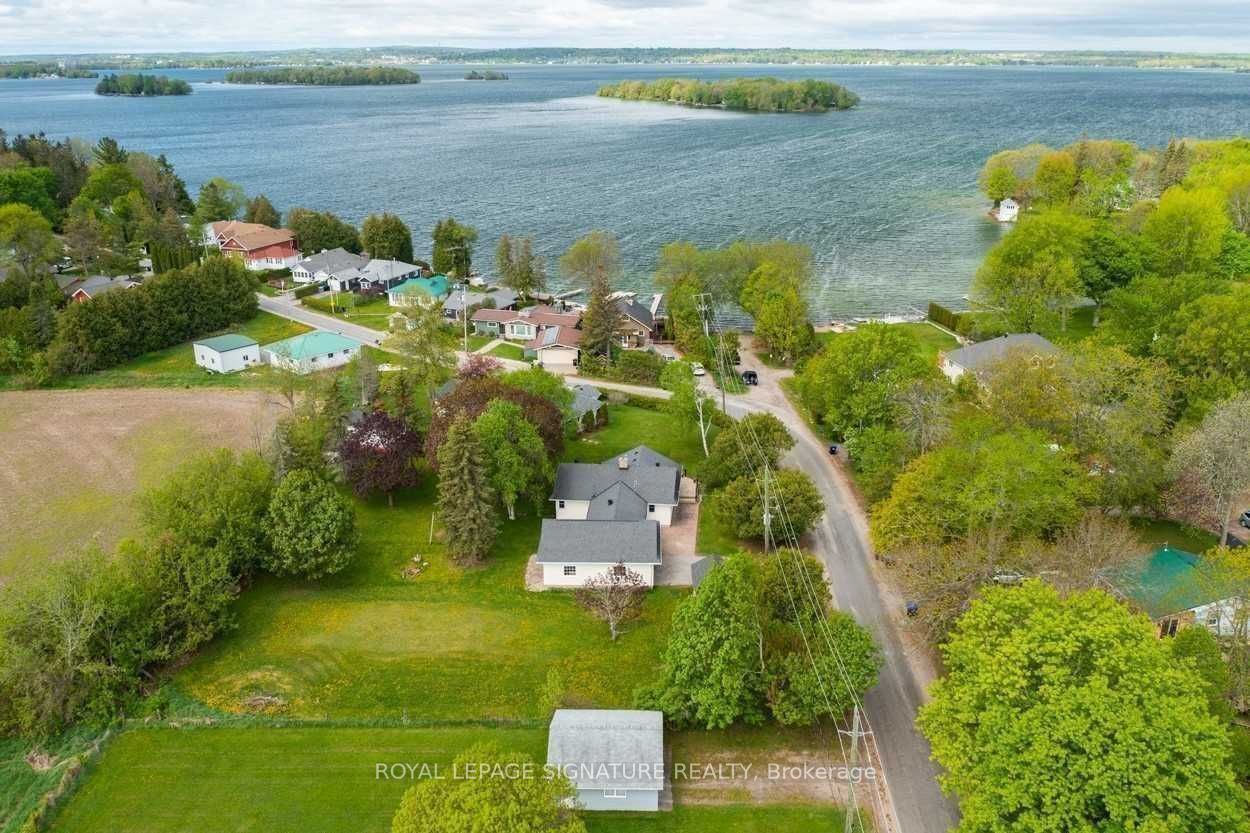 5565 Fawn Bay Road, Ramara 1