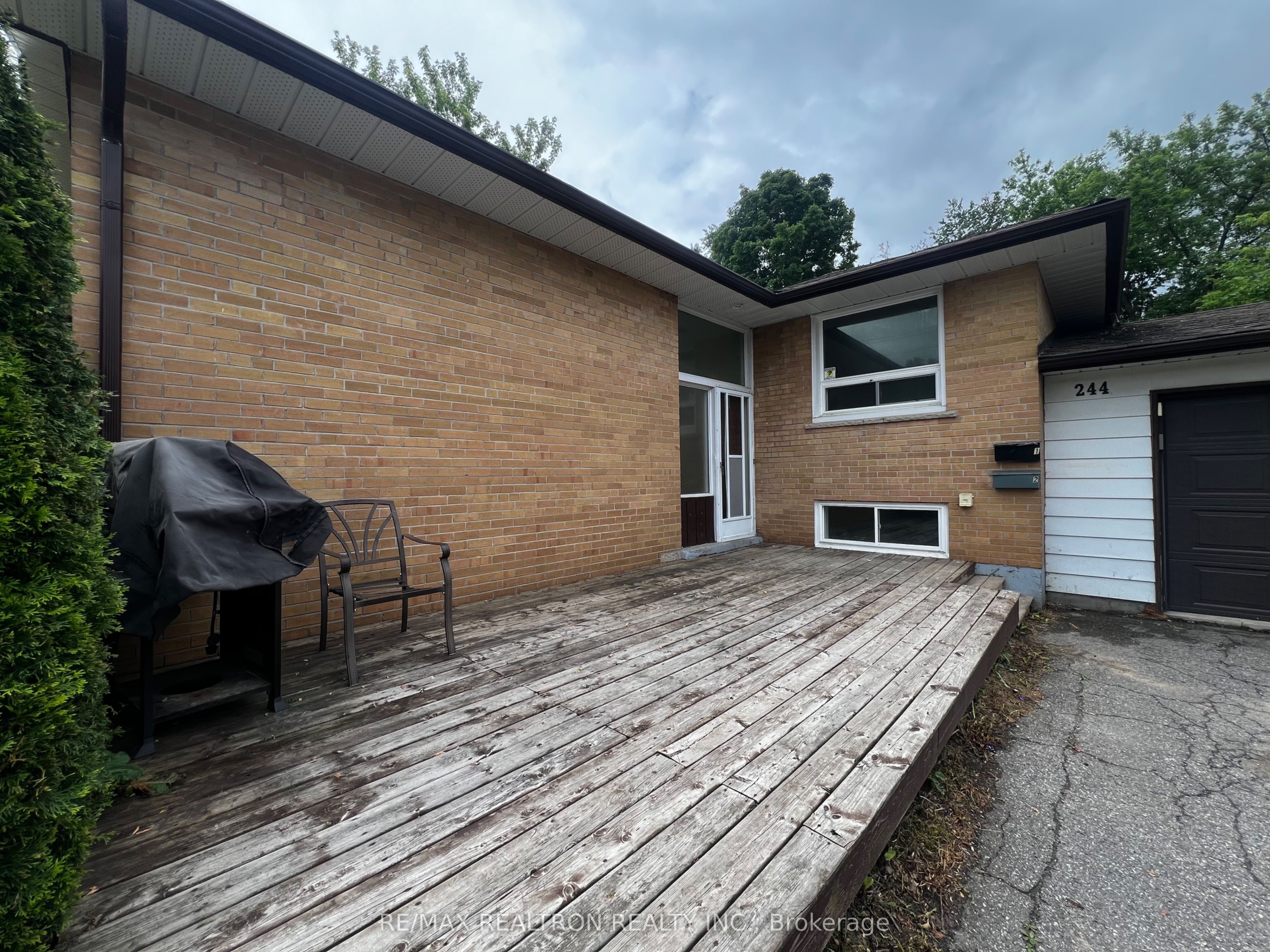 Unit LOWER - 244 St Vincent Street, Barrie 3