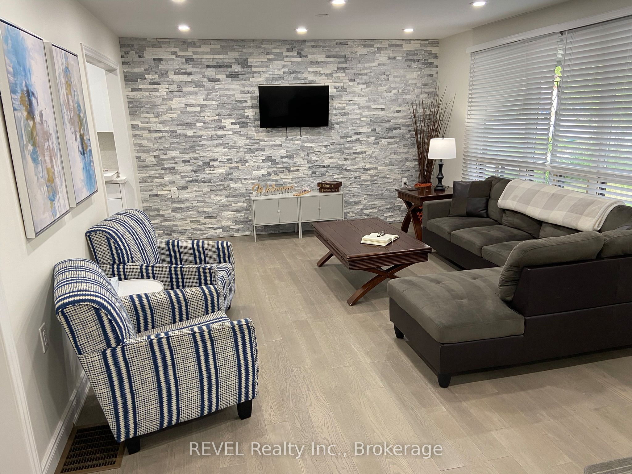 3184 Mosley Street, Wasaga Beach 5