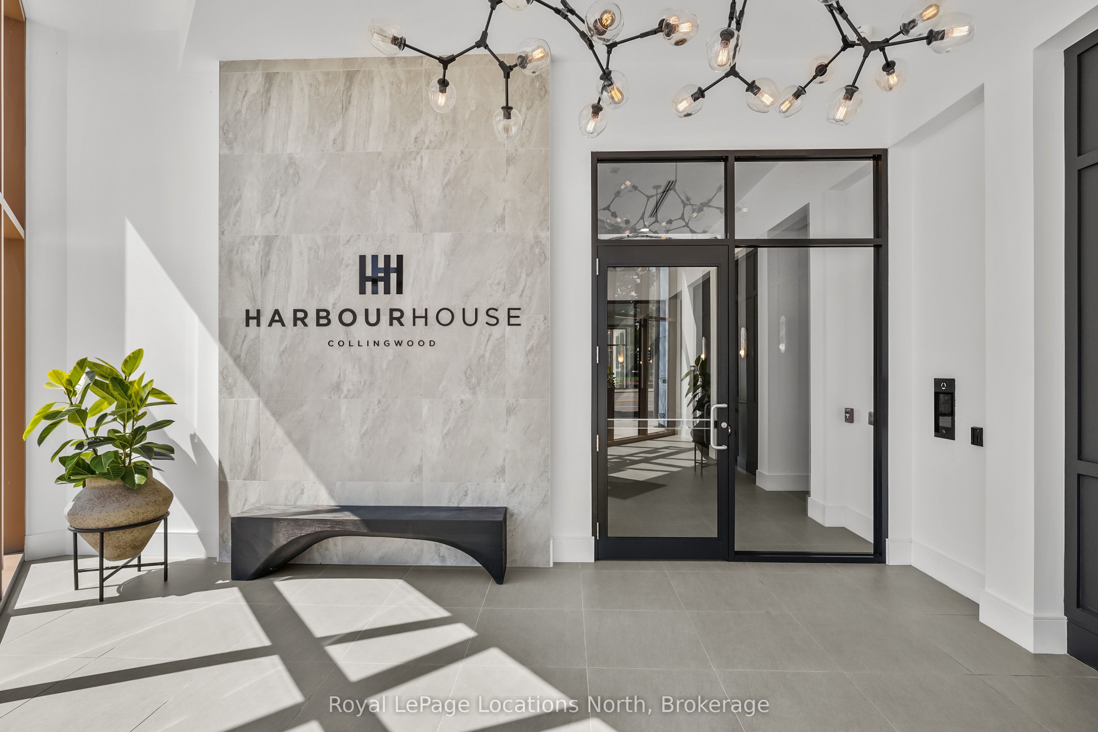 Unit 609 - 31 Huron Street, Collingwood 4