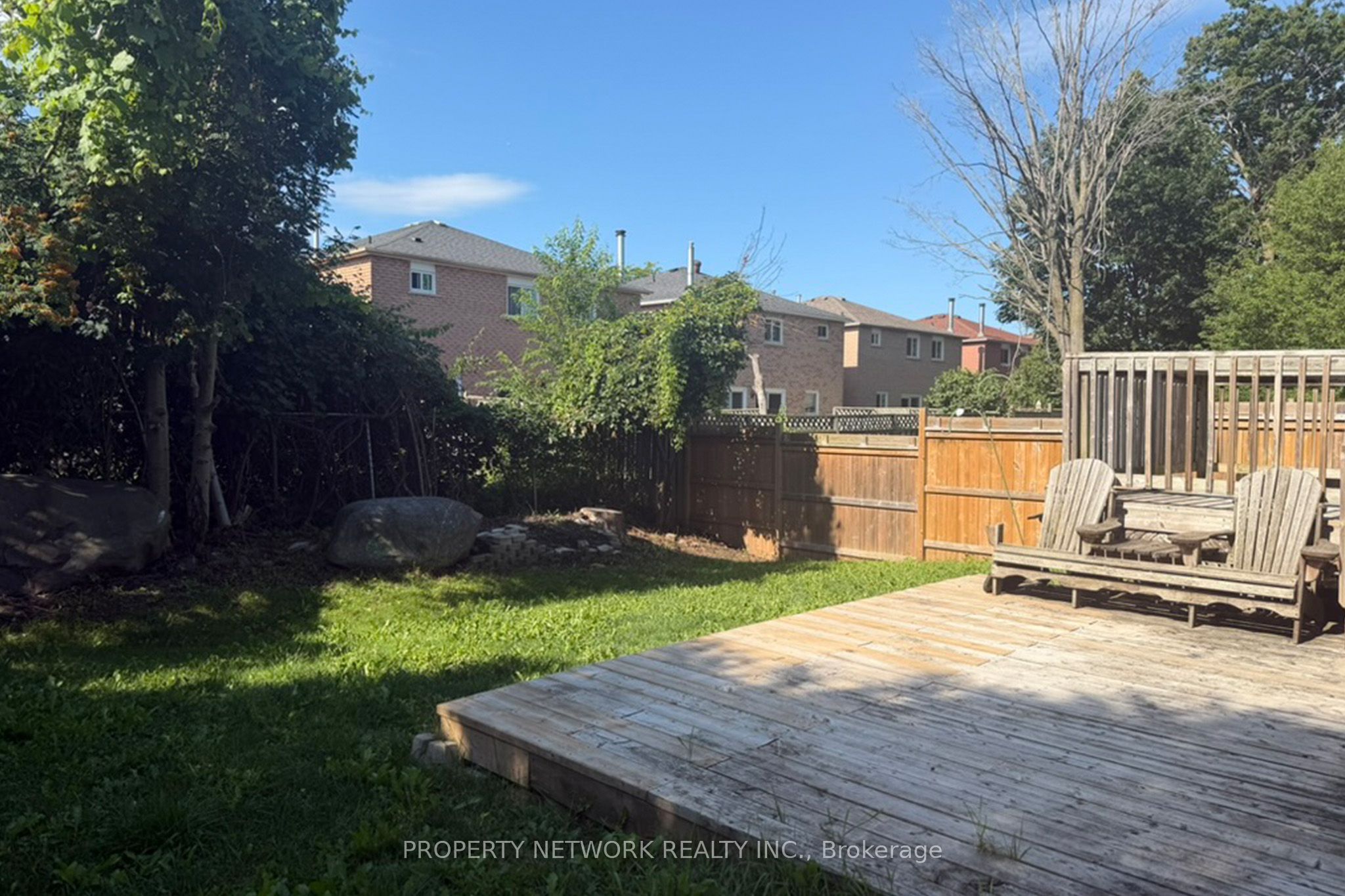 41 Sydenham Wells Court, Barrie 2